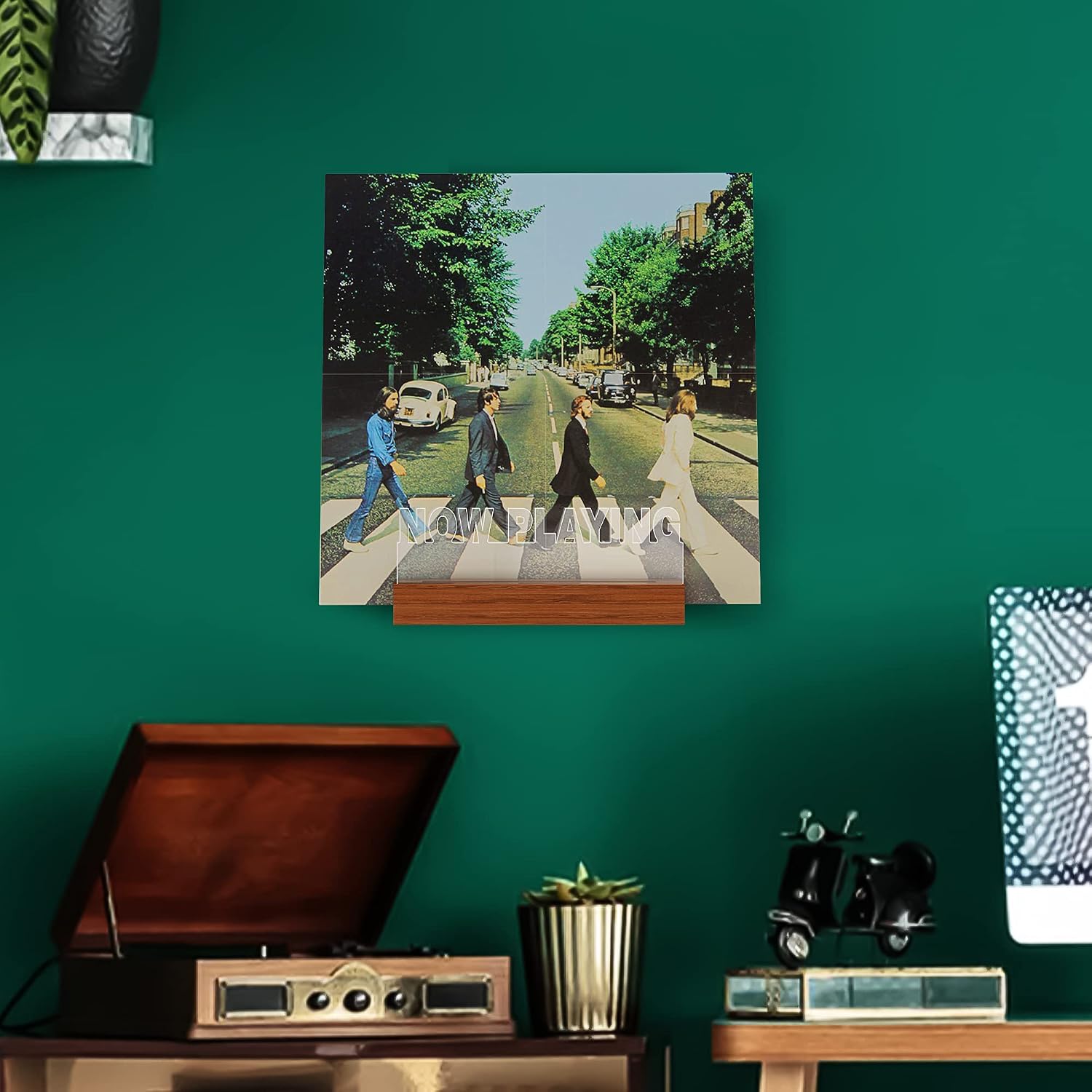 YuanDian Now Playing Vinyl Record Wall Mount, Light up Vinyl Wall Mount, Unique Wall Display Stand for LP Albums Home