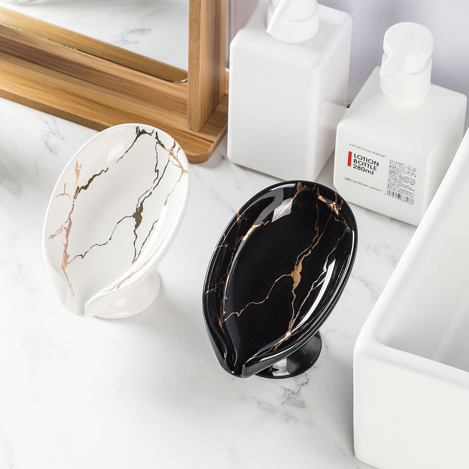 Ceramic Self Draining Soap Dish for Bar / White