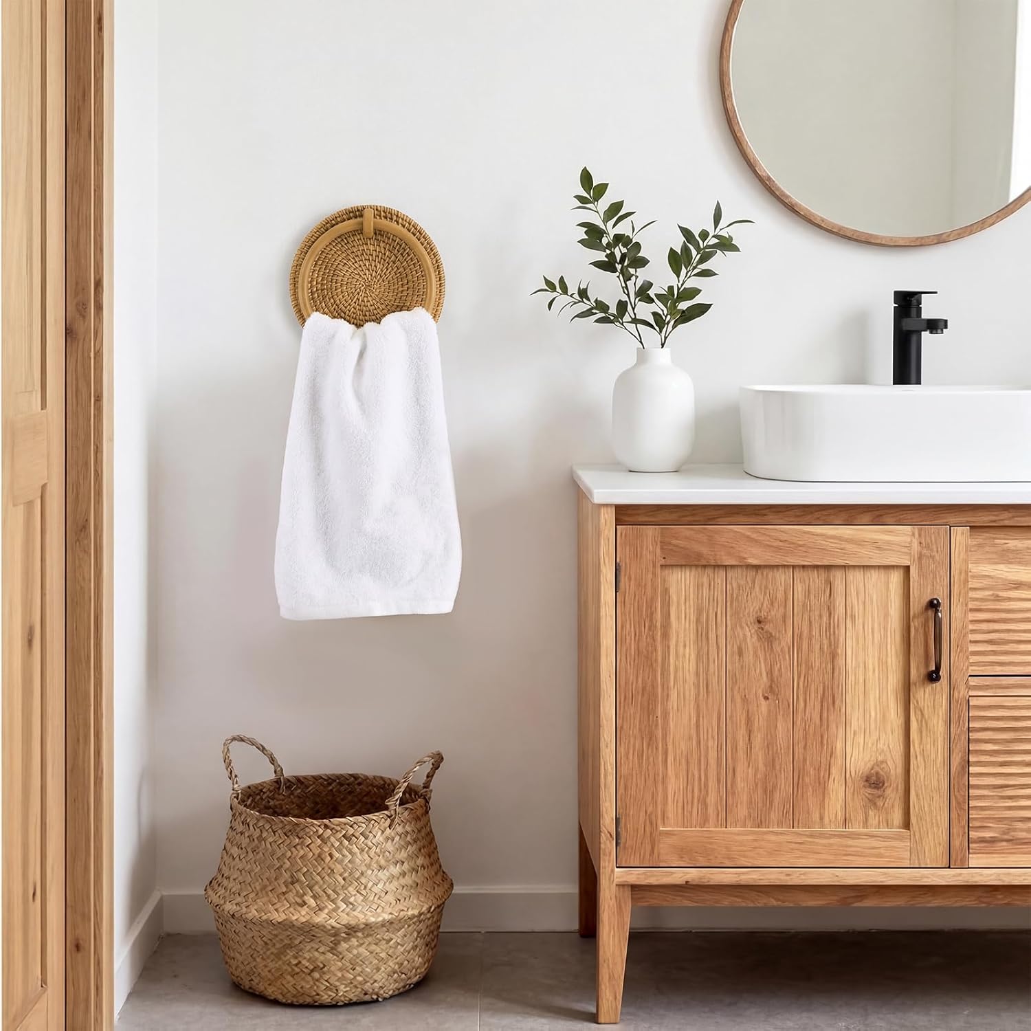 Rattan Towel Ring Rack / Natural