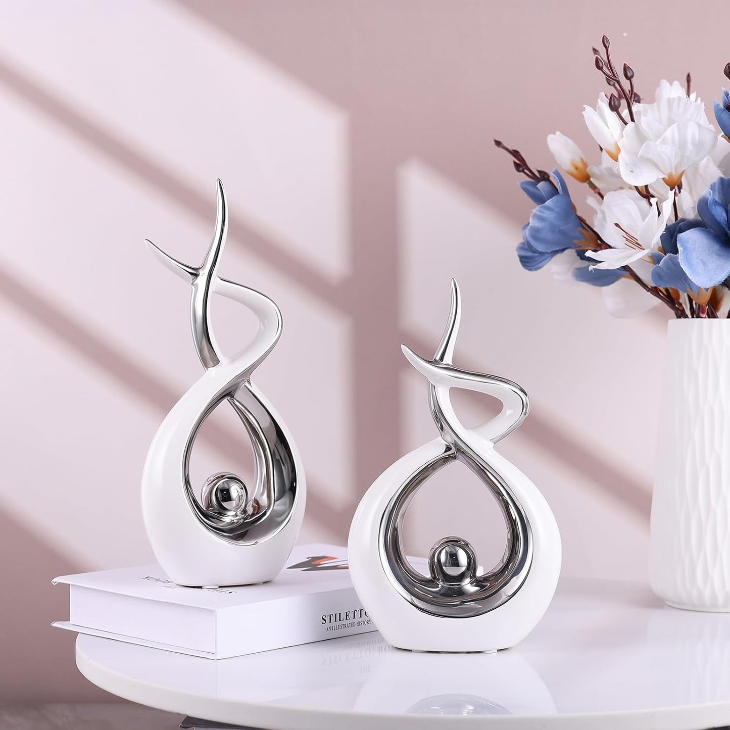 Ceramic Knick Knacks Statues / White Silver / Small