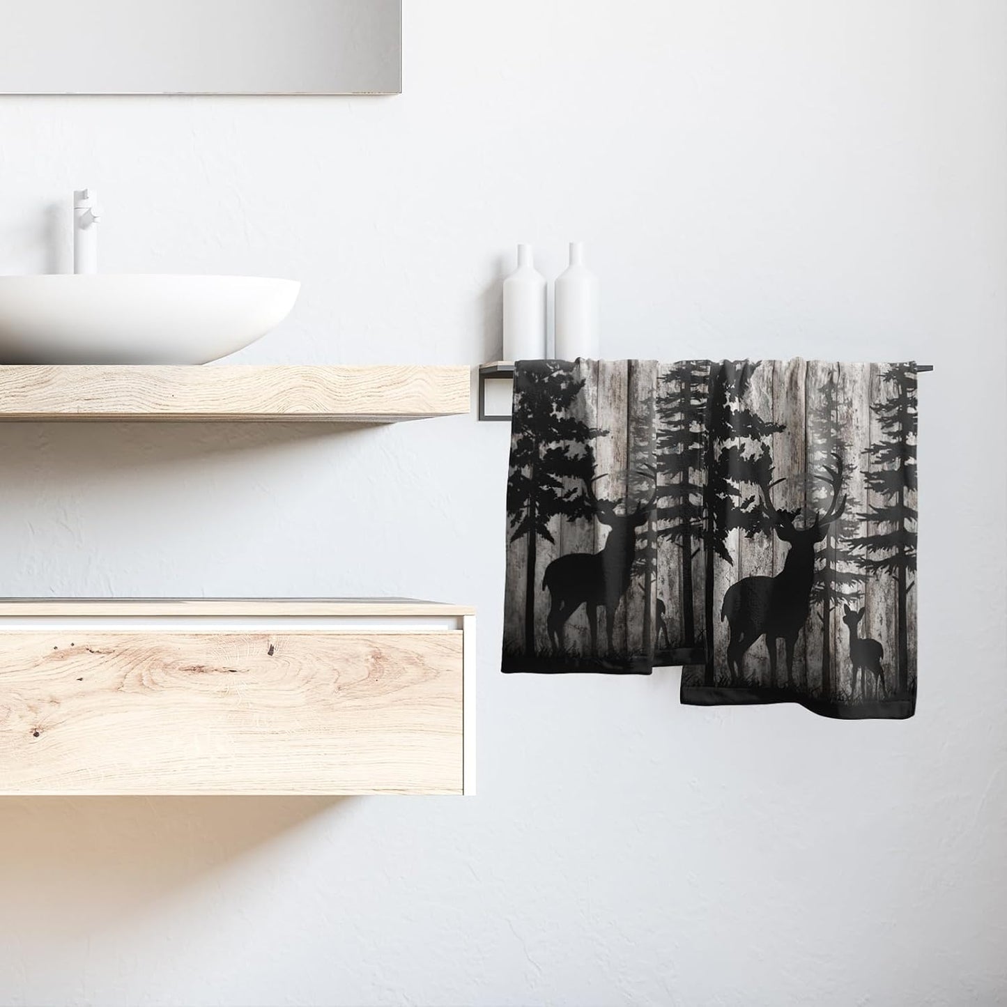 Giwawa Forest Deer Hand Towels Wildlife Animal Fingertip Towels Set of 2 Soft Guest Face Towel Bathroom Decorations