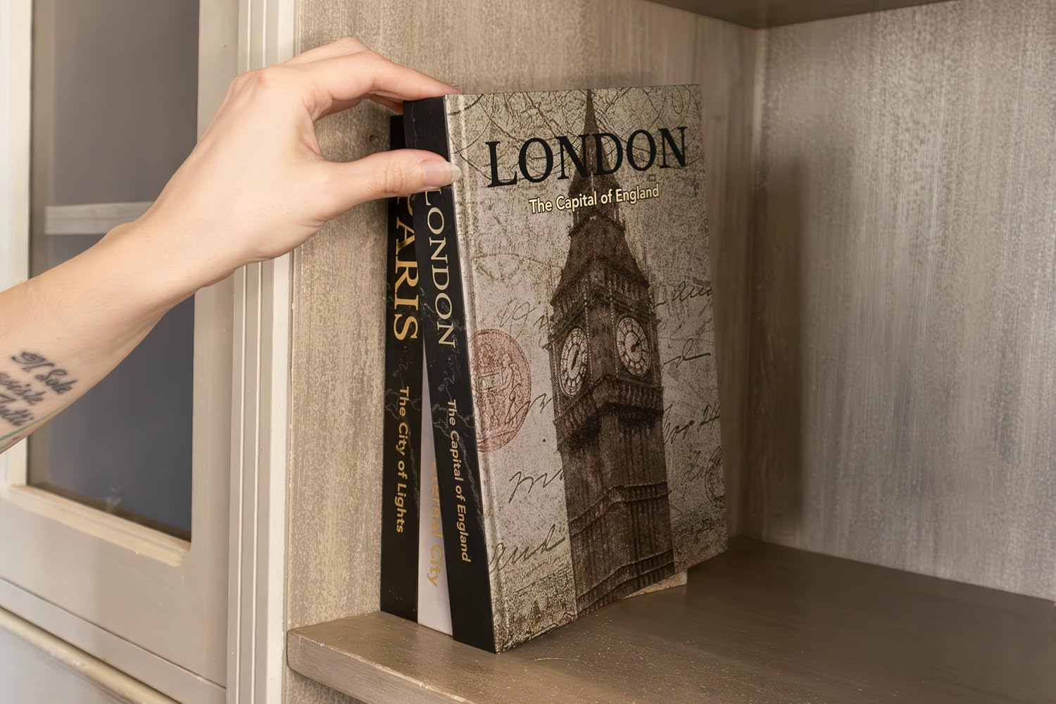 Decorative Books / . Decorative Boxes / Set of 3