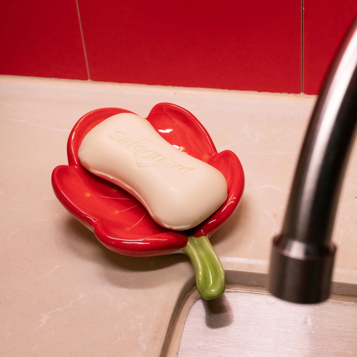 Ceramic Soap Dish Holder / Red