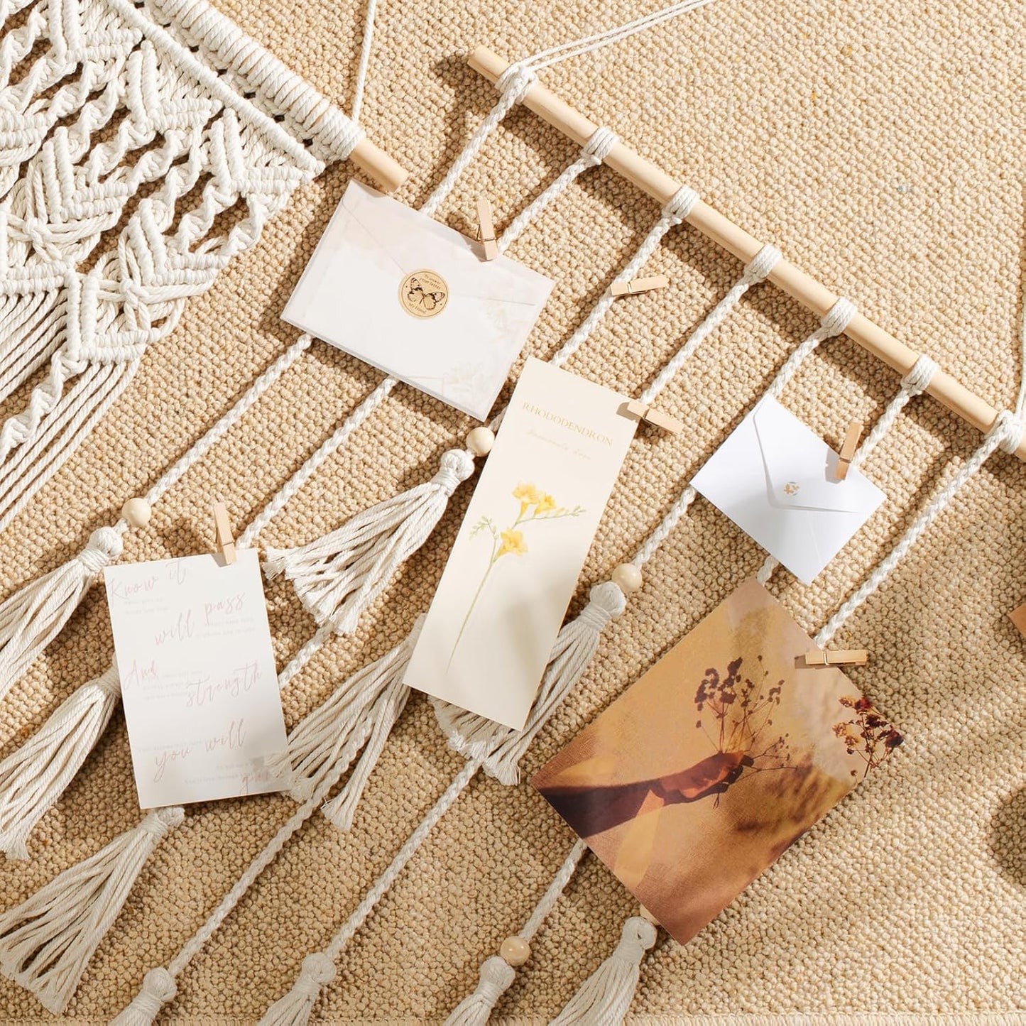 Light / Pictures Cards Frame Holder / Ivory