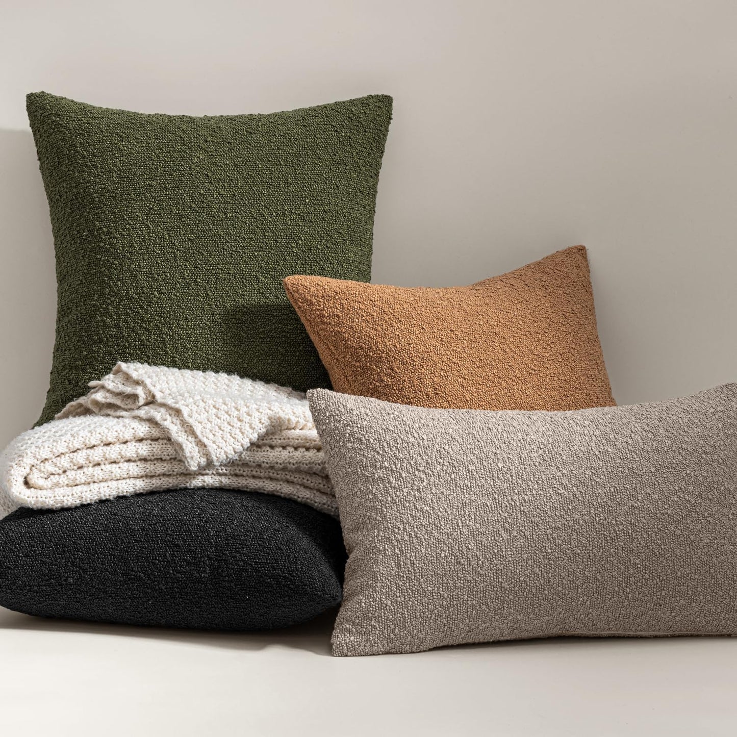 Decorative Pillow Covers / 18 x 18 / Black / Set of 2