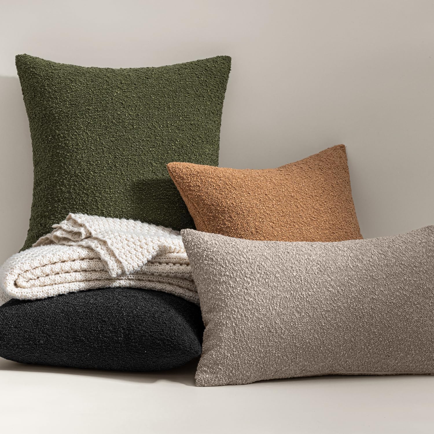 Decorative Pillow Covers / 18 x 18 / Black / Set of 2