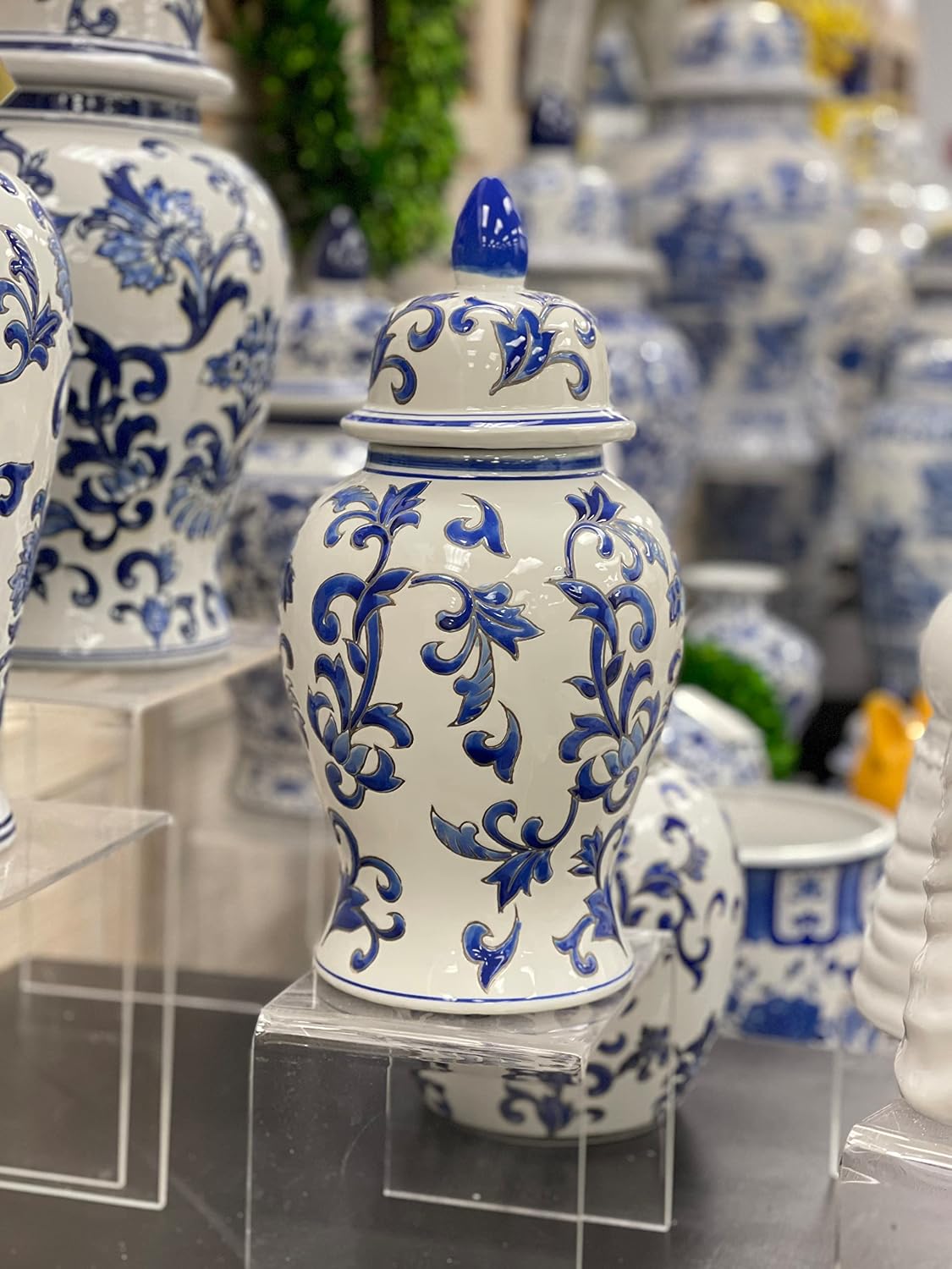 14" Blue and White Flower & Petals Ceramic Porcelain Ginger Jar / Blue and White Ceramic Jar H14