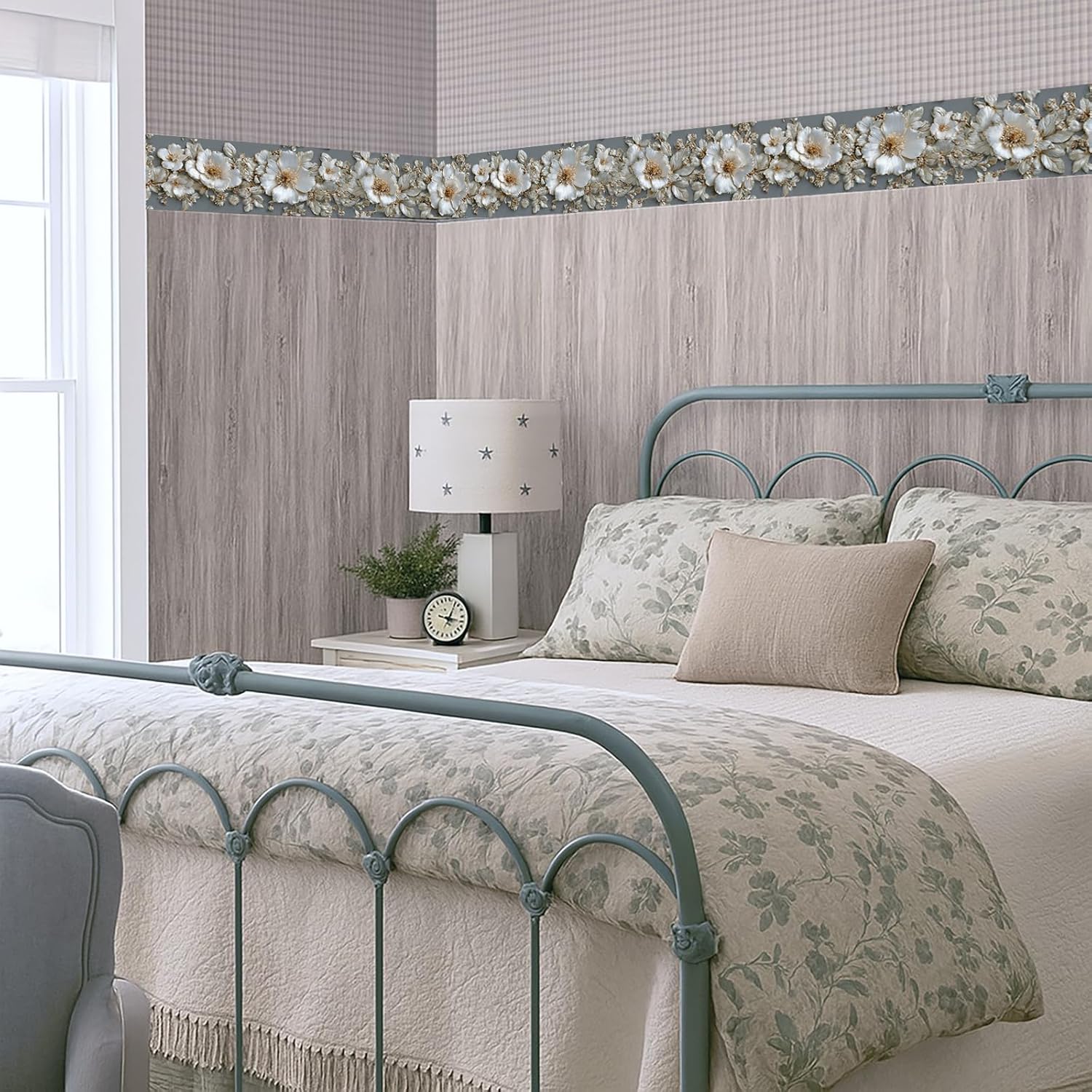 Wallpaper Border Peel and Stick Wall Border Elegant White Pattern Removable / Pearl / Gray / 196 x 4