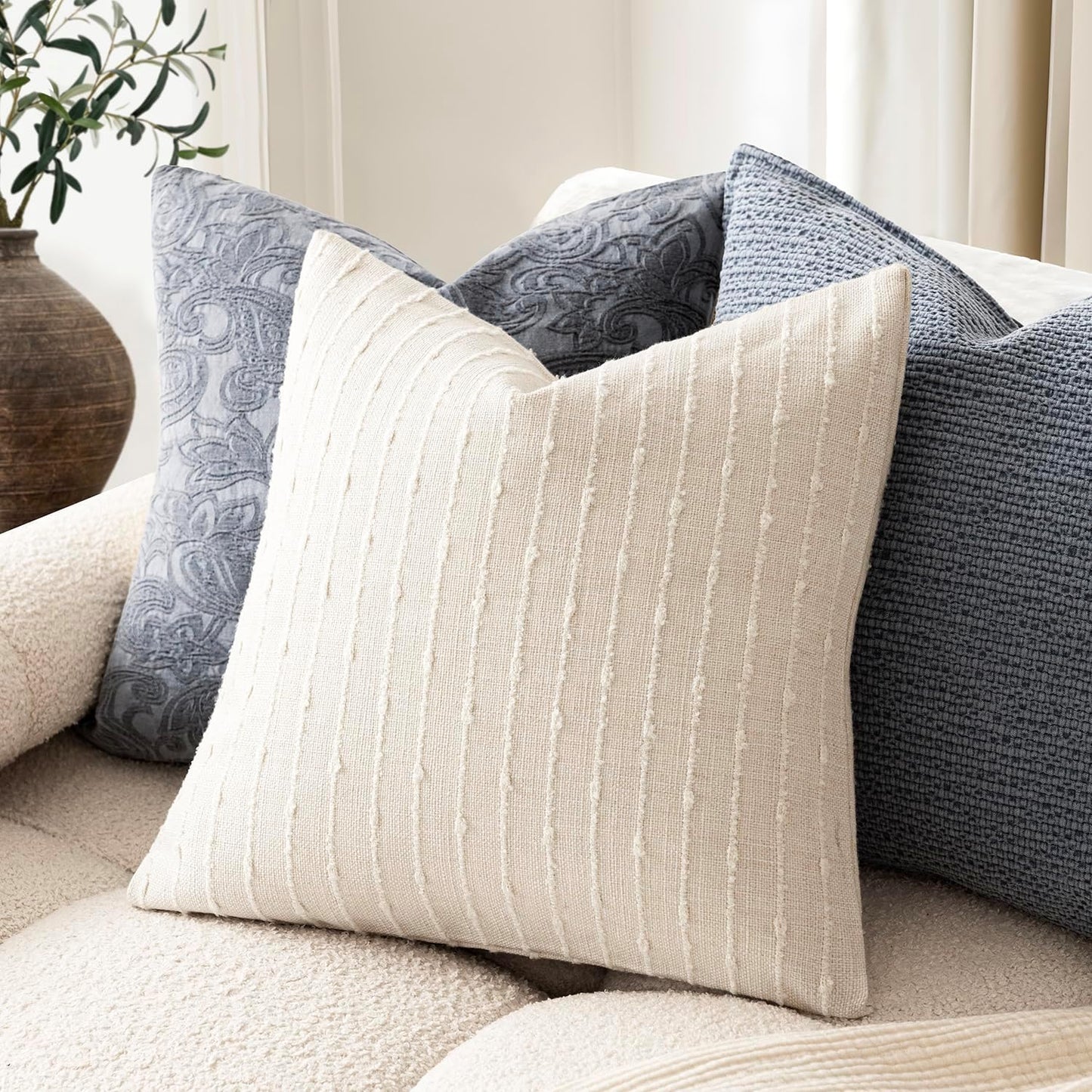 Decorative Jacquard Boucle Throw Pillow Covers Accent Textured / 18 x 18 / Cream White / Set of 2