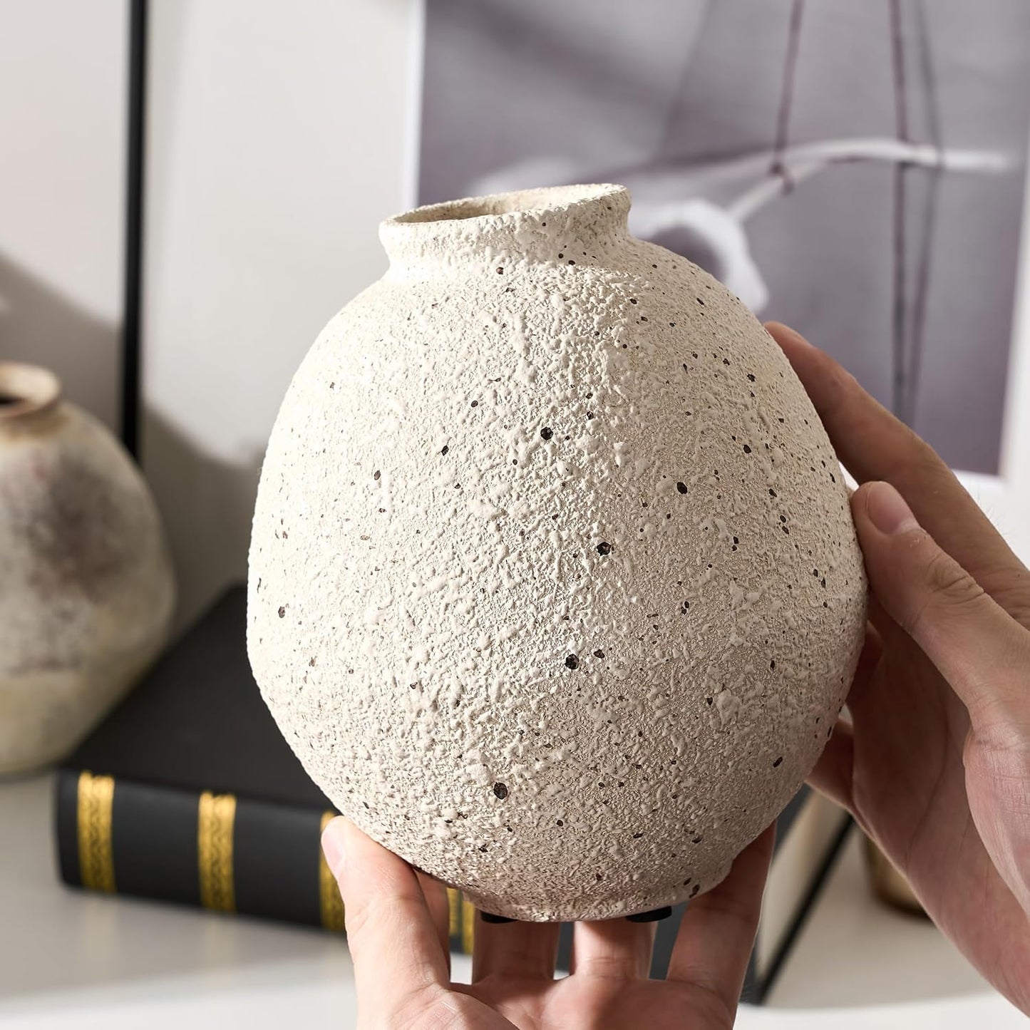 Ceramic Flower Vase / Cream-white- 6.22 / 6.22 Inch