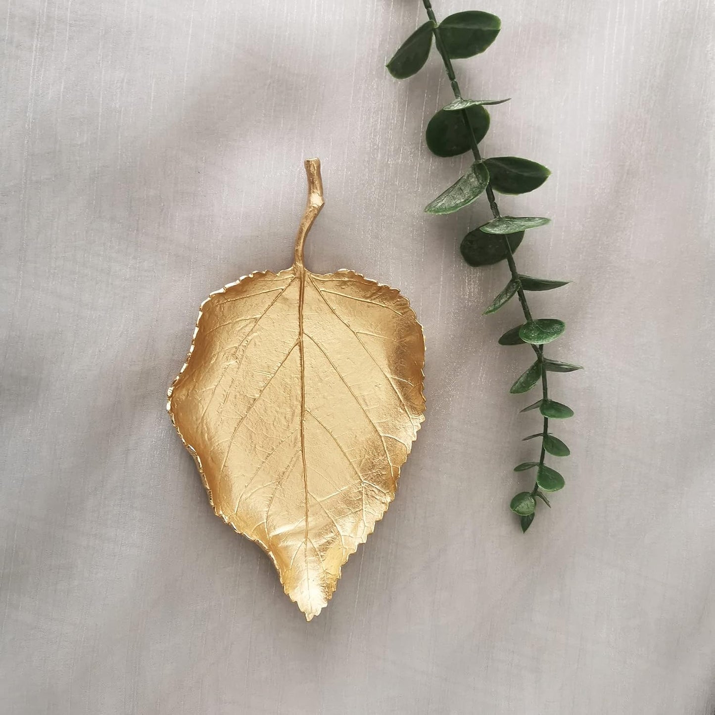 Metal Trinket Dish Leaf Shaped Ring Holder Jewelry Organizer Vanity Dish Tray / Single Mulberry Leaf