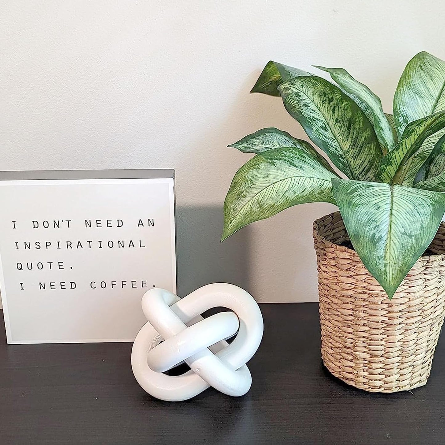 Wooden Knot Decor / White