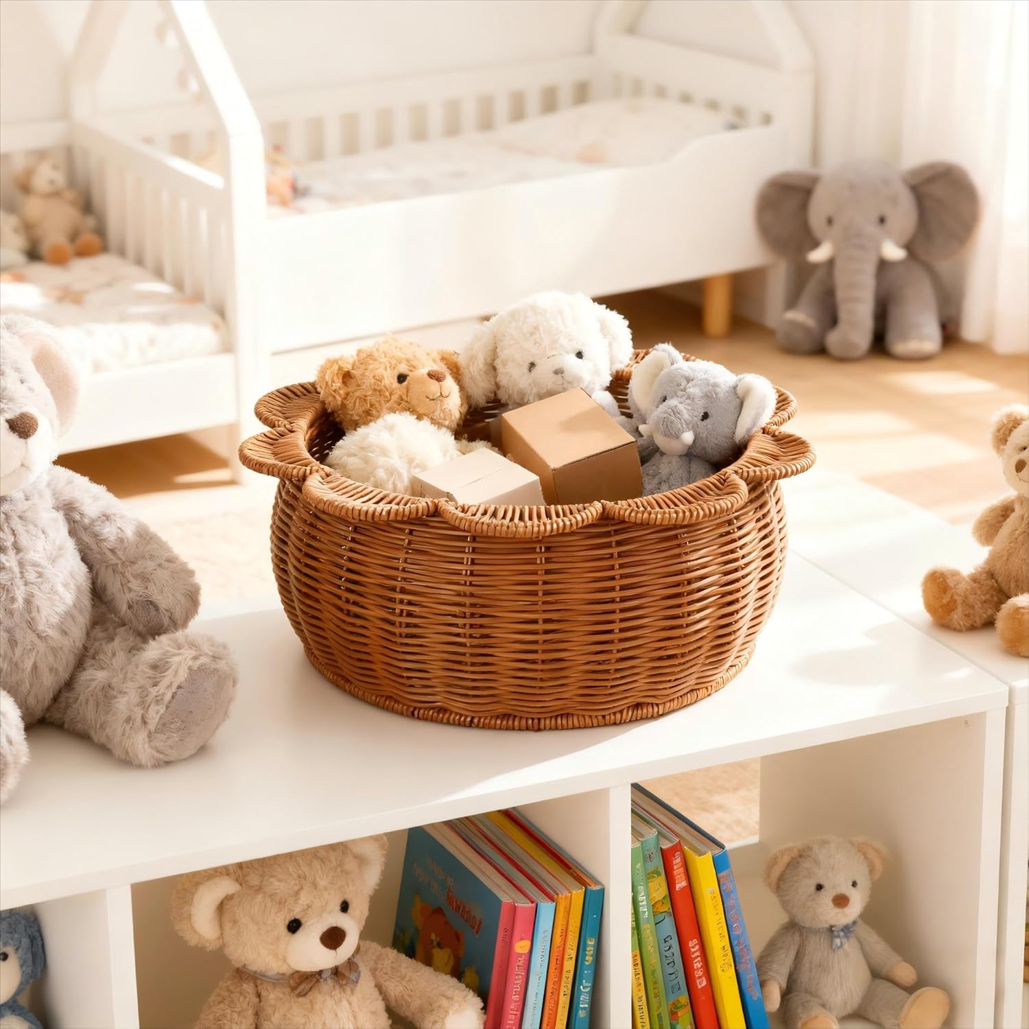 Scalloped basket / Round Wicker Basket / A