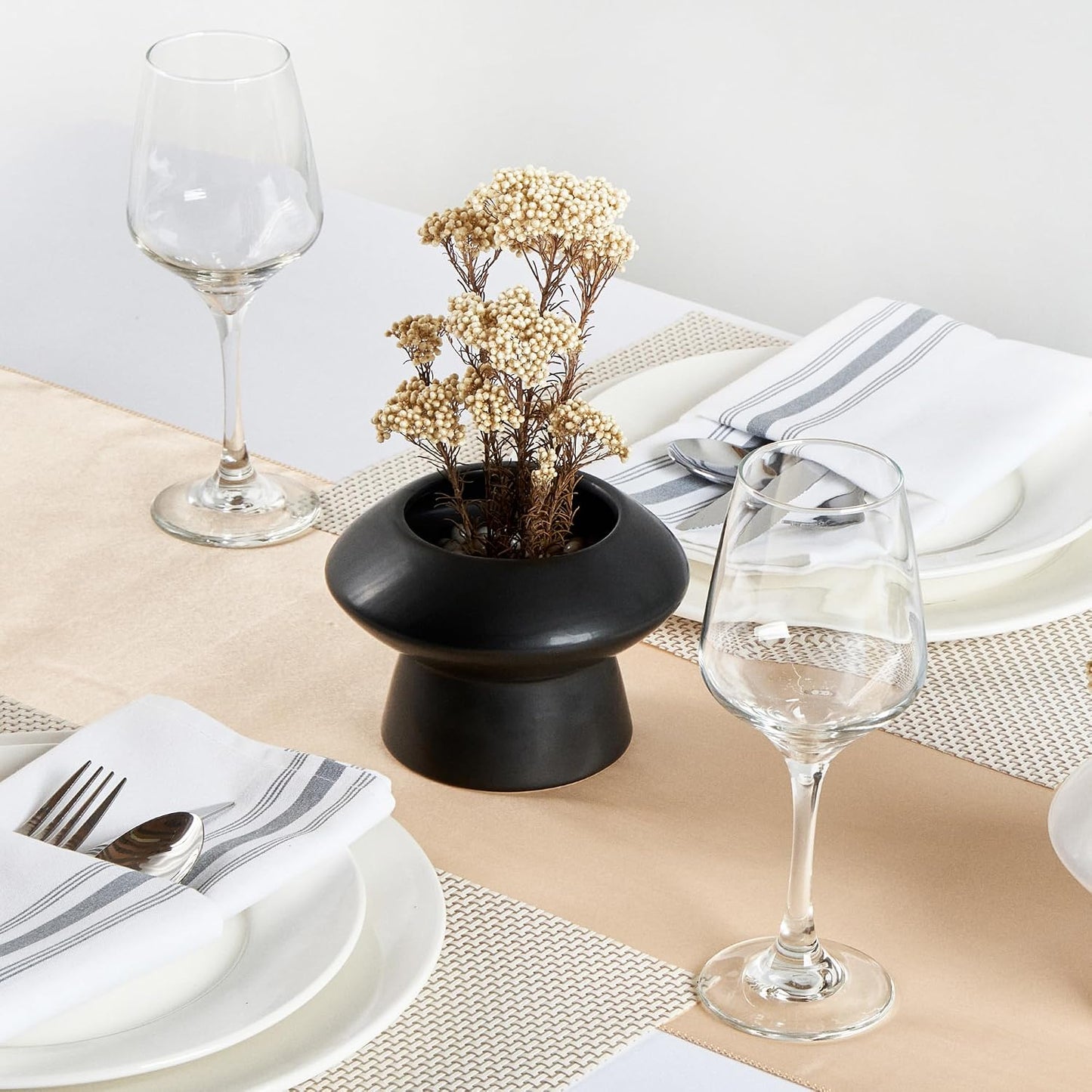 Table Art Flower Vase / Black / Mushroom, 5 3/4