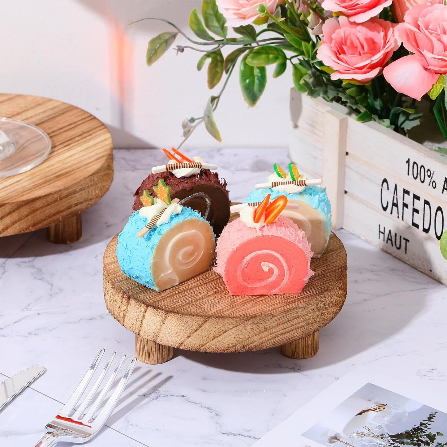 Wooden Risers for Display Wood Pedestal Stand Mini Tray Stand Round Wooden / Light Brown / Set of 4