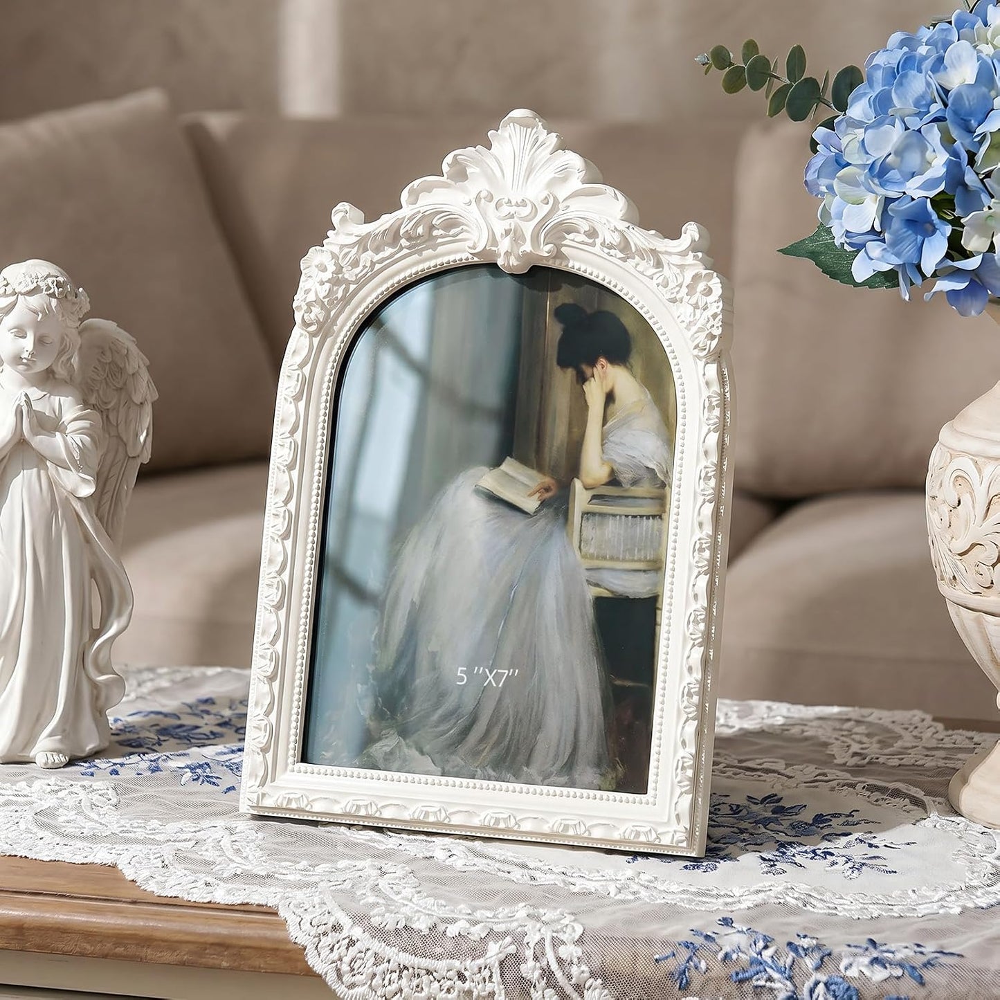 Vintage Ornate Resin Photo Frame / White Arch / 5 x 7