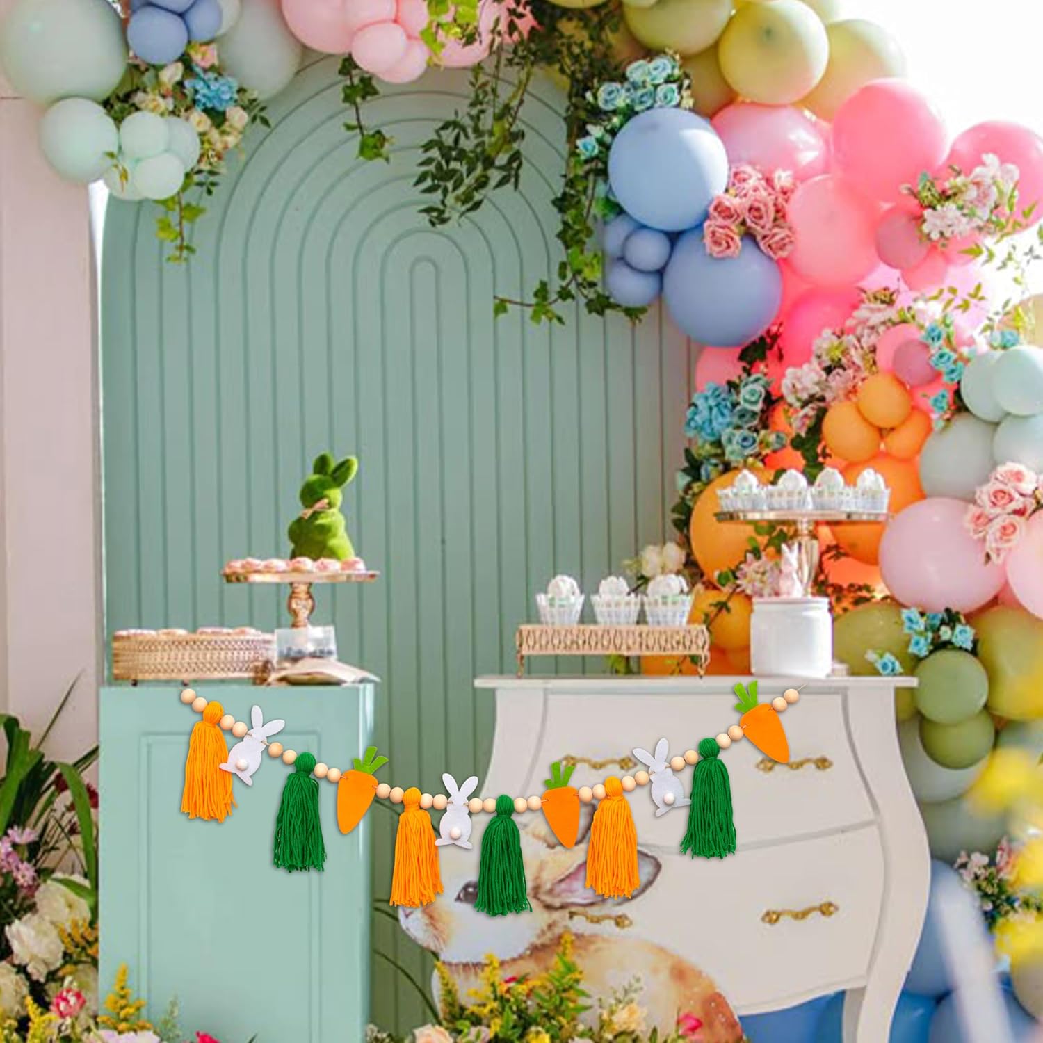 Pastel Felt Eggs and Wood Beads Garland / Carrots Tassel