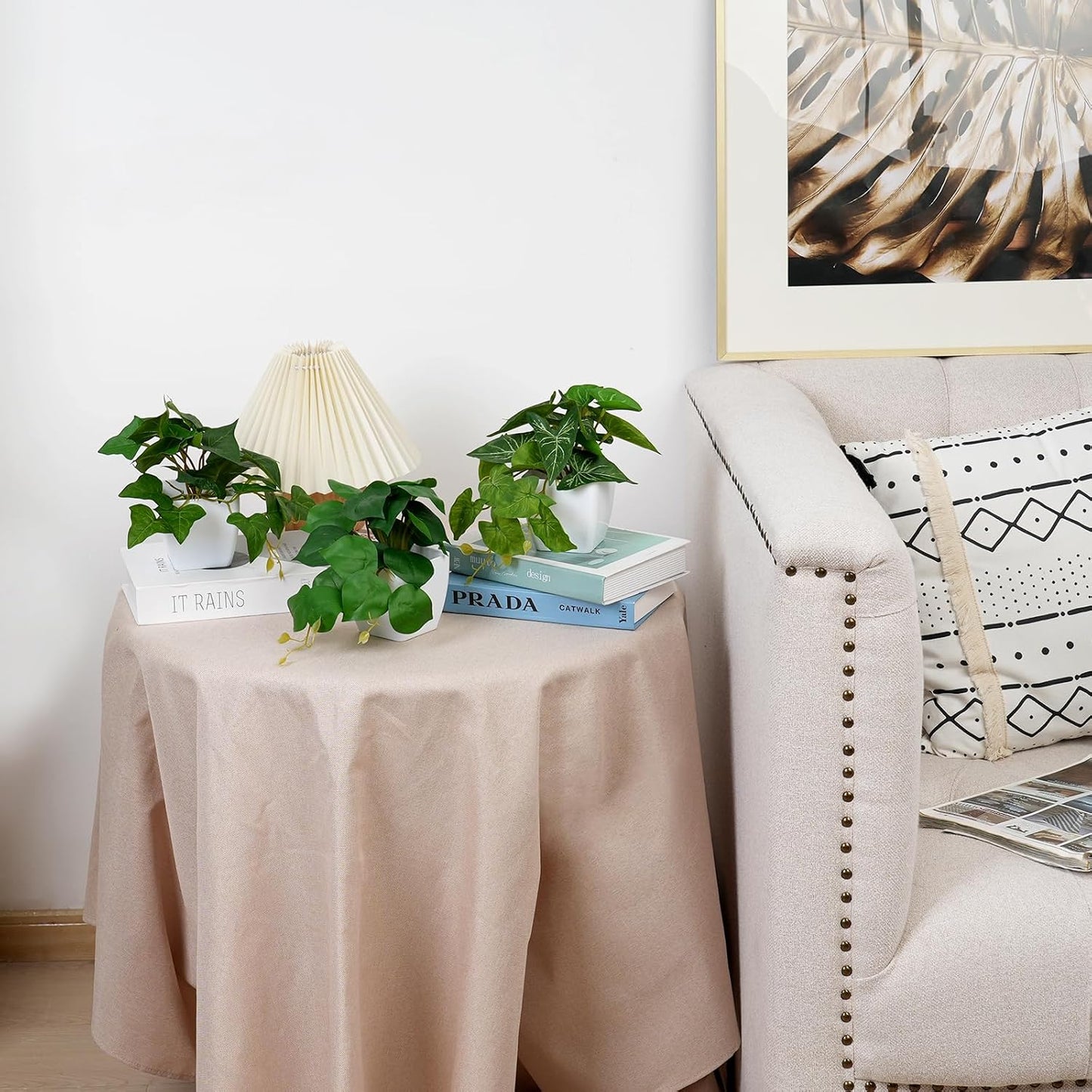 Small Artificial Plants / White