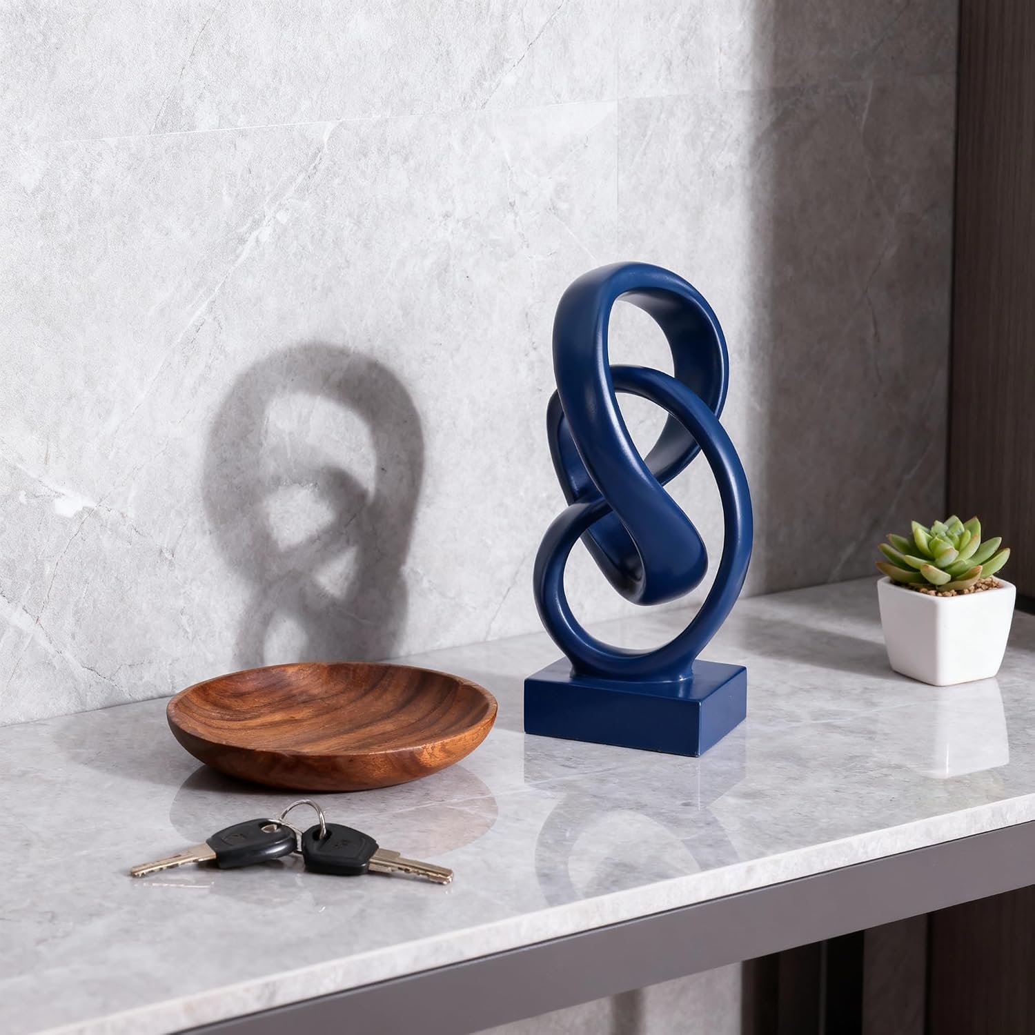Geometric Decorative Statue / Blue