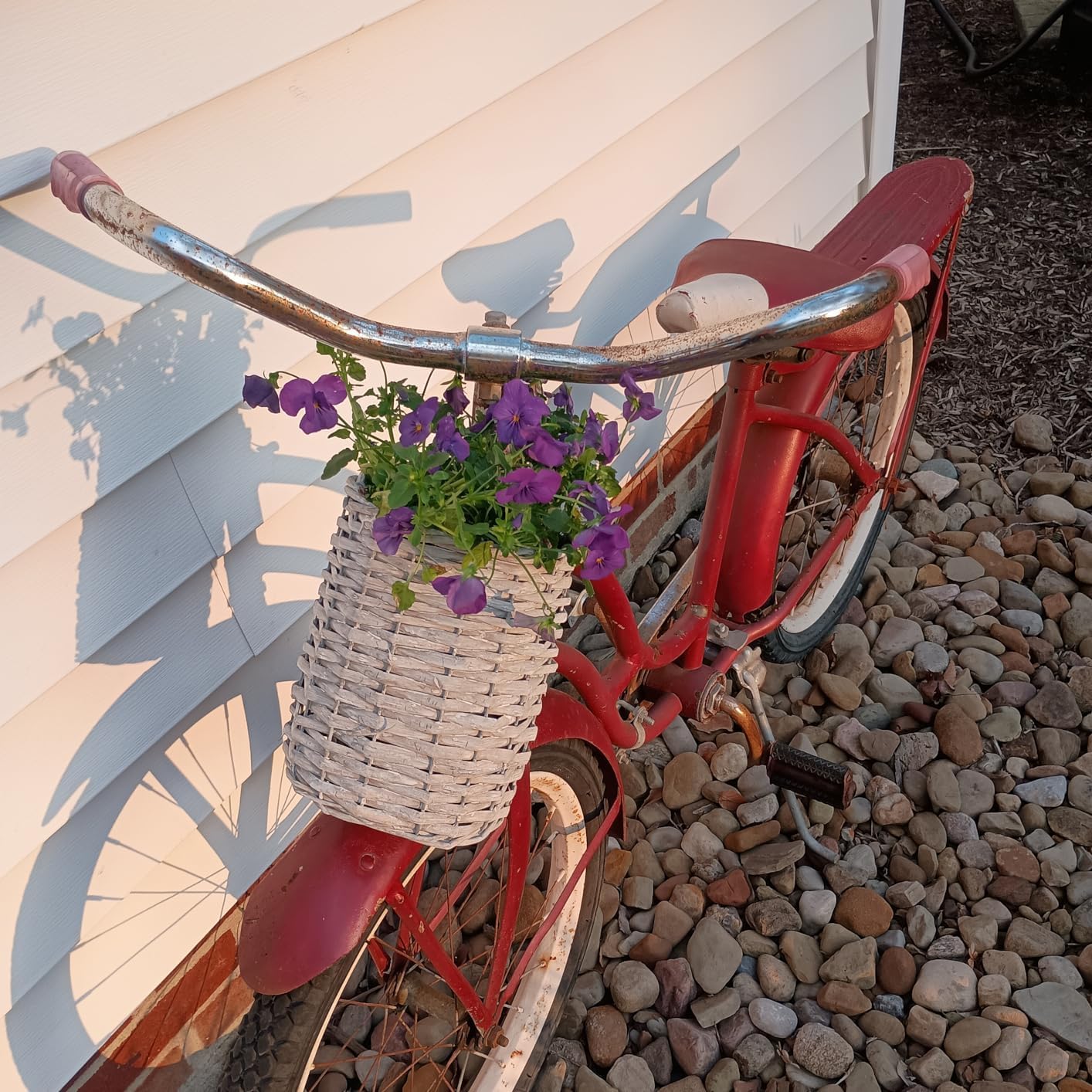 Wall Hanging Wicker Basket / Set of 2