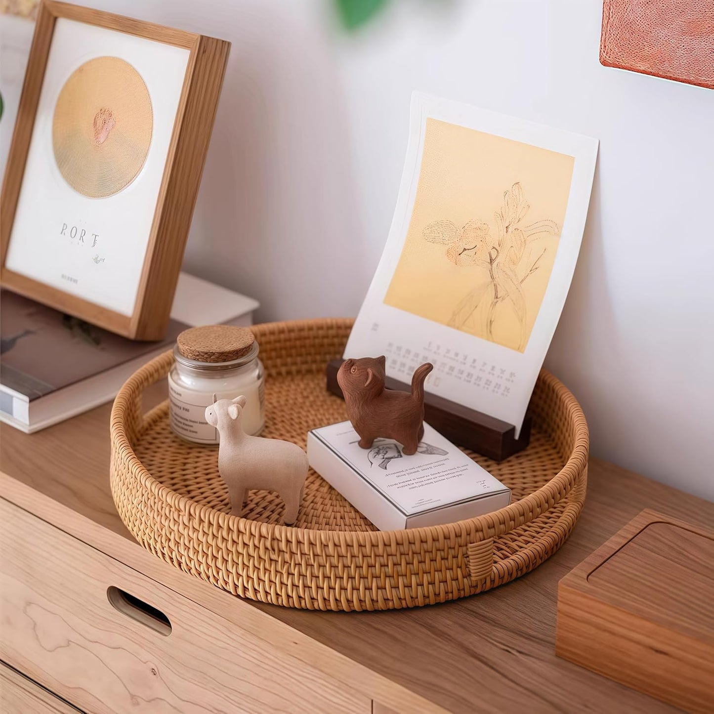 Round Rattan Tray / Natural / 11.8