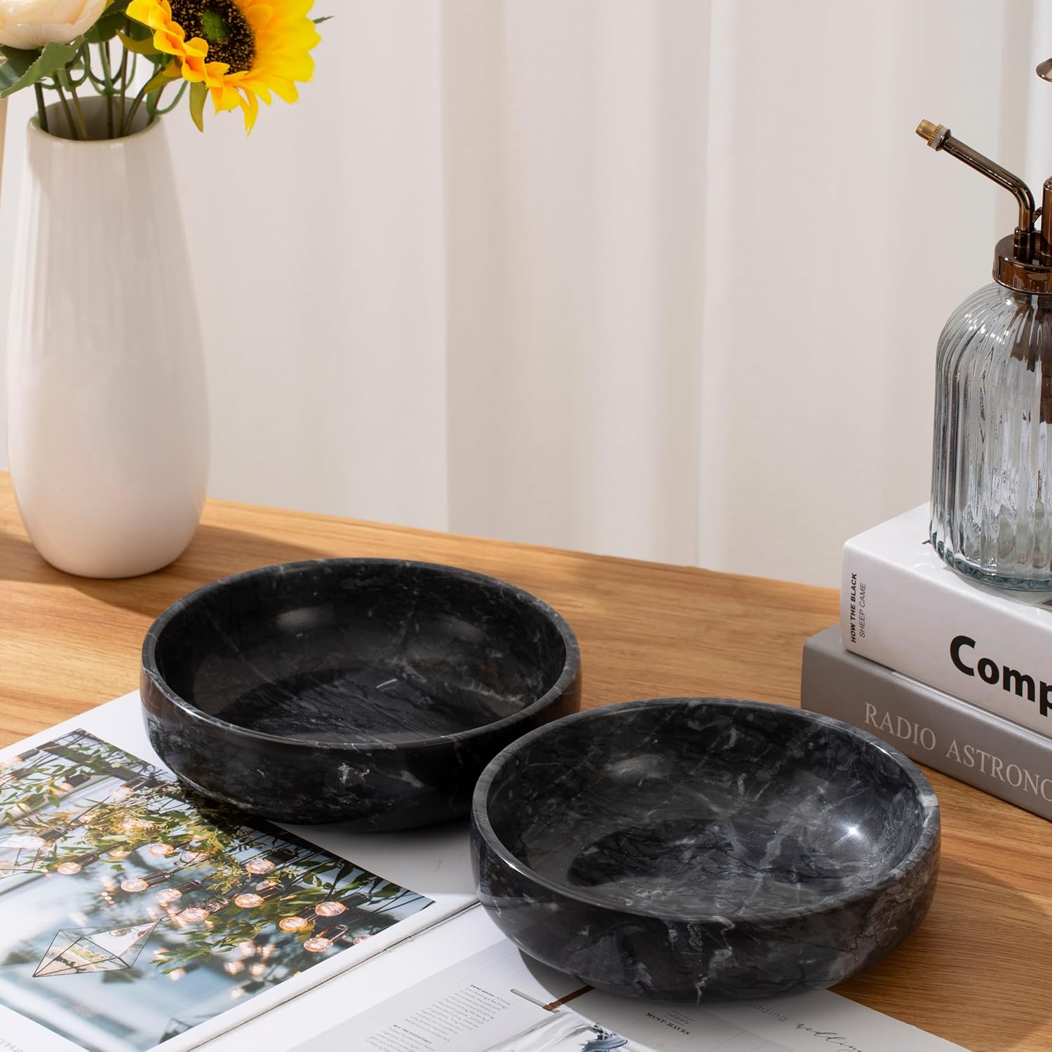 6.7" Large Decorative Bowl / Natural Black
