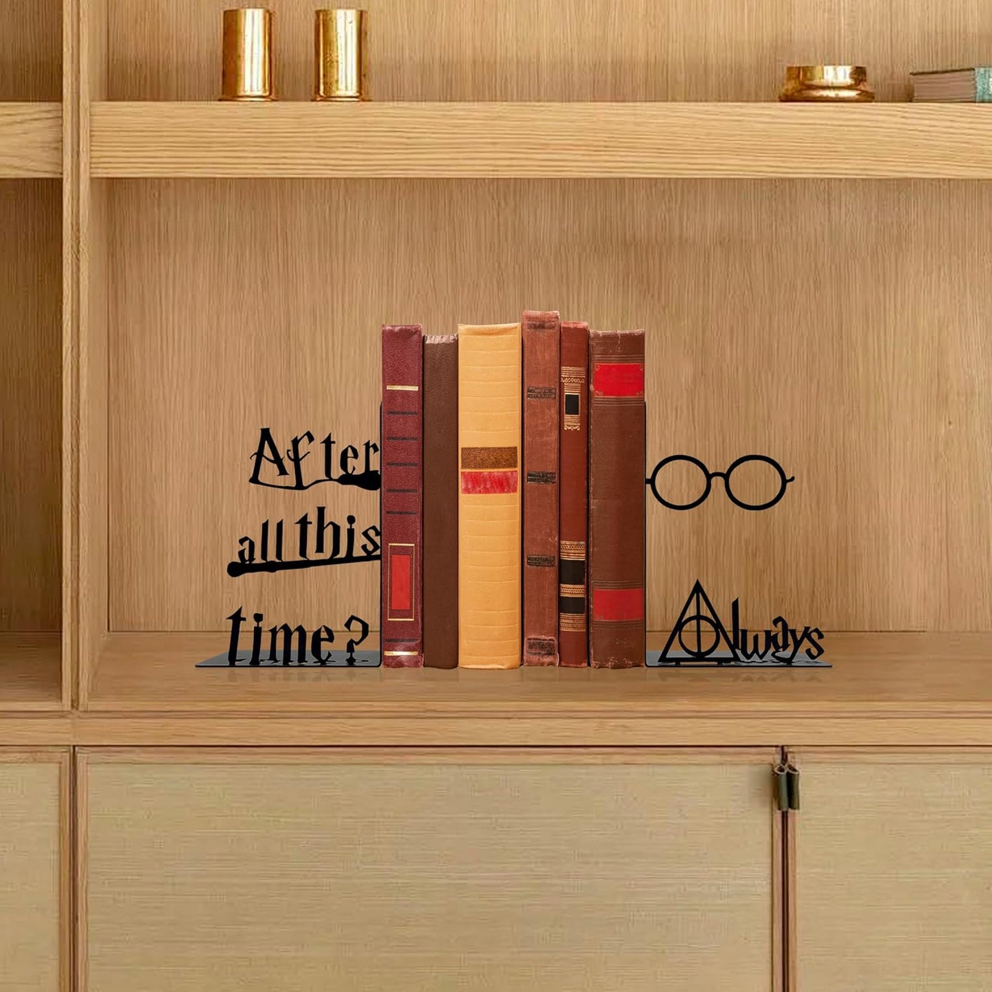 Metal Unique Bookends Magic Book Stopper Decorative Objects Home Office Desk Bookshelf Decor / Black