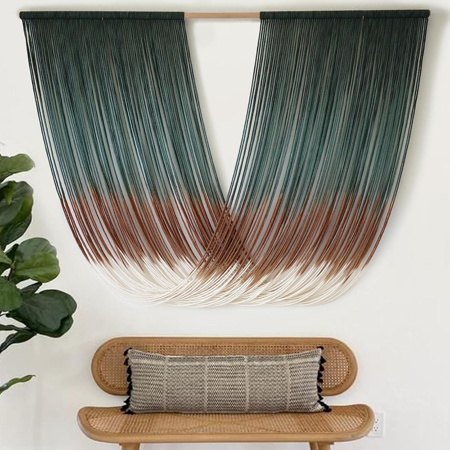 Macrame Wall Hanging Dip-Dye Green Boho Wall Decor Chic Fiber Yarn Wall Art Craftsmanship Bedroom Livingroom Nursery