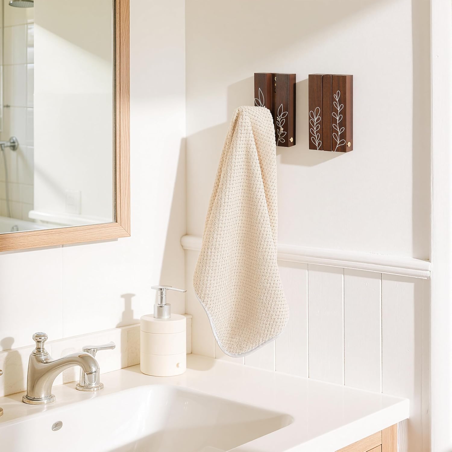 Rustic Folding Wall Hooks / Pattern B / Set of 2