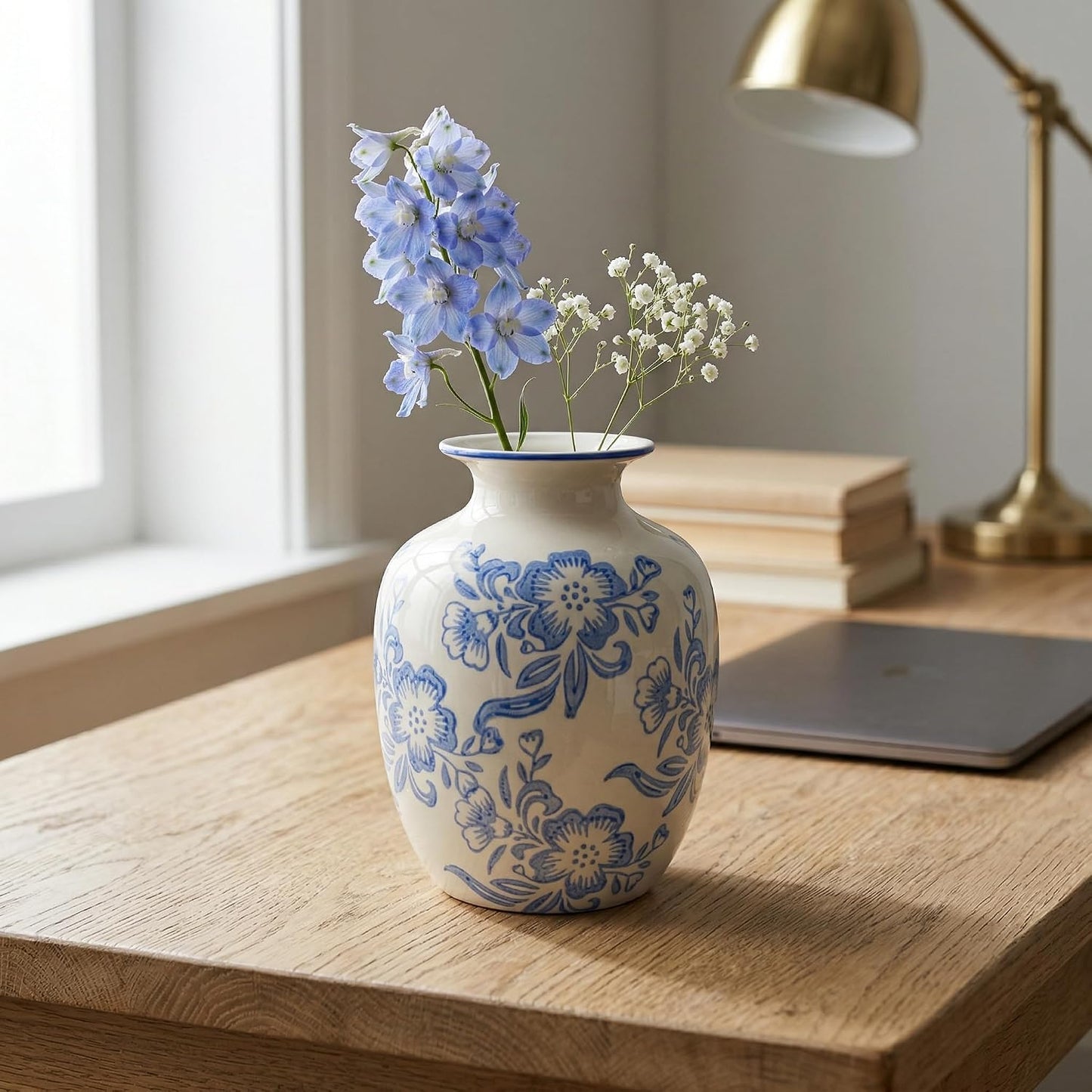 Night Stand / Chinoiserie Vase / Blue and White / 7 Inch