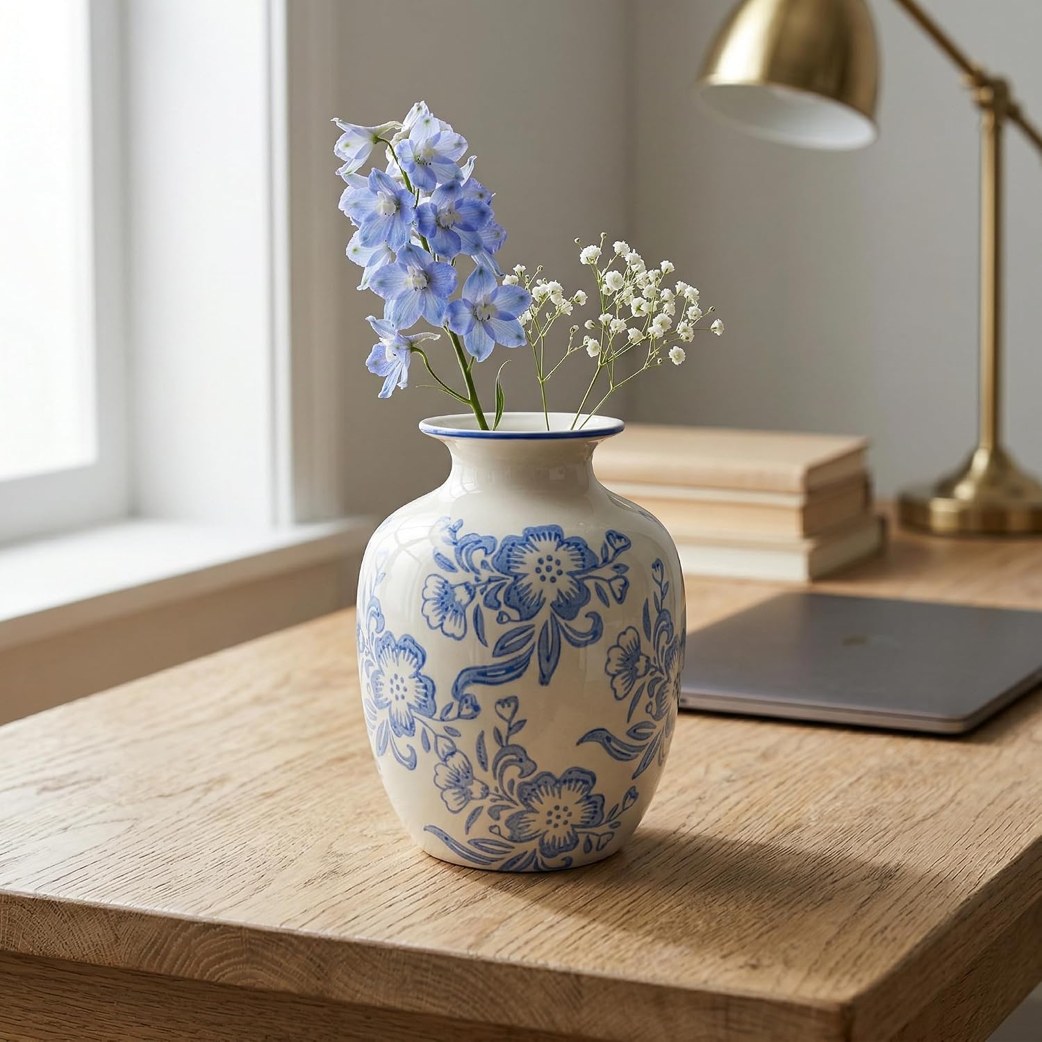 Night Stand / Chinoiserie Vase / Blue and White / 7 Inch