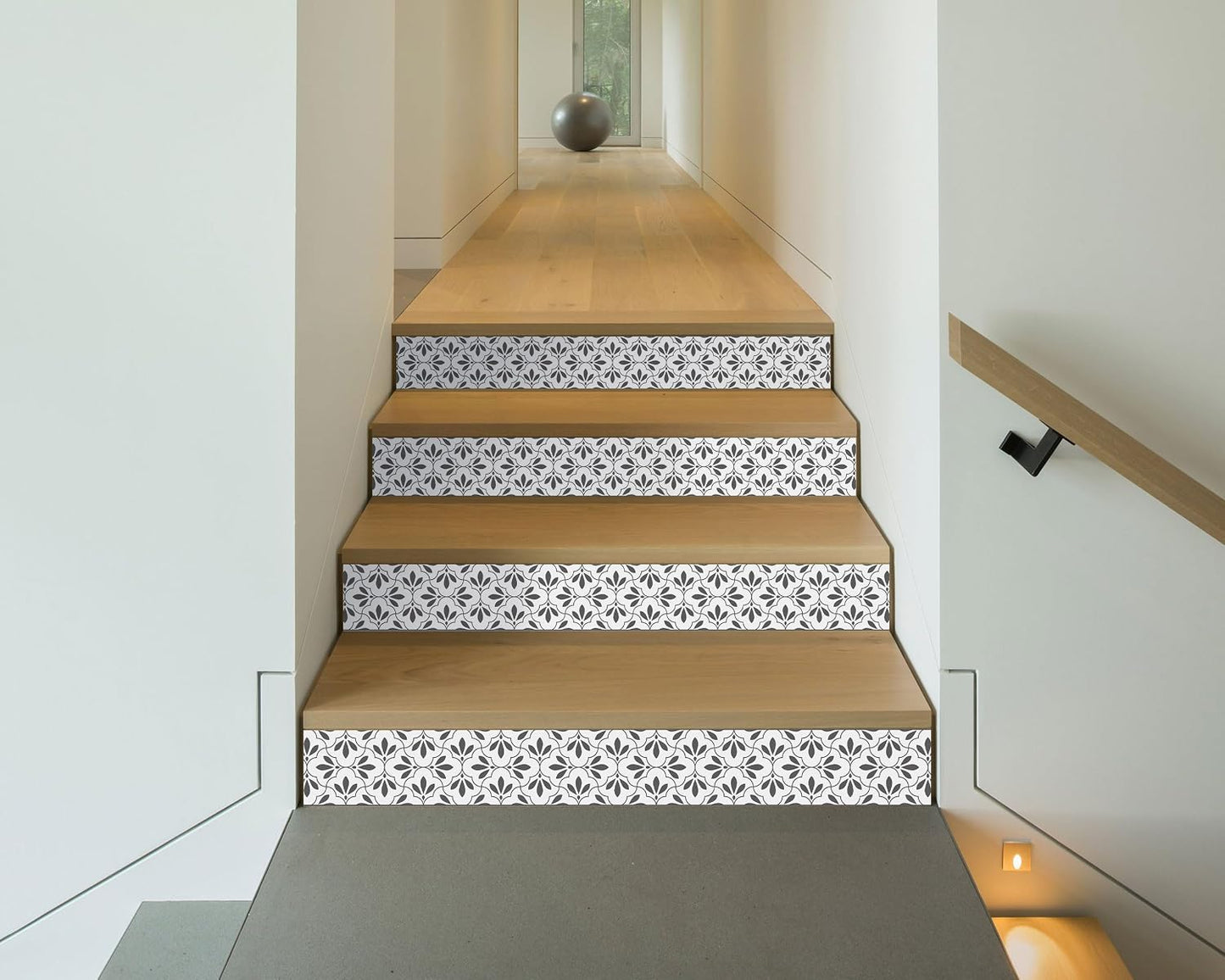Wallpaper Border and White Patterns Peel and Stick Wall Border Self / 6 x 240 / WB-5445 / Black