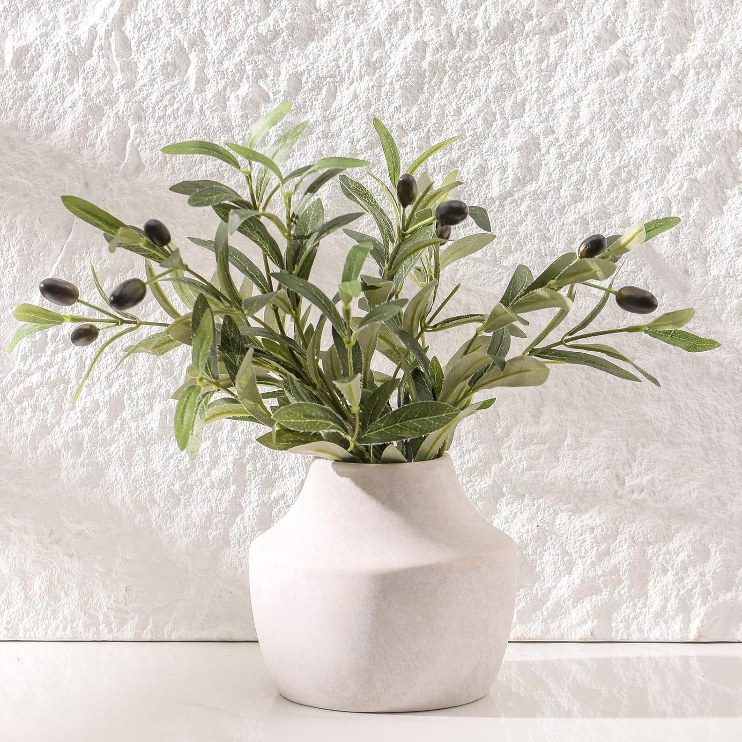 Ceramic Flower Vase / 5.3"h-antique / White / 5.3 Inch