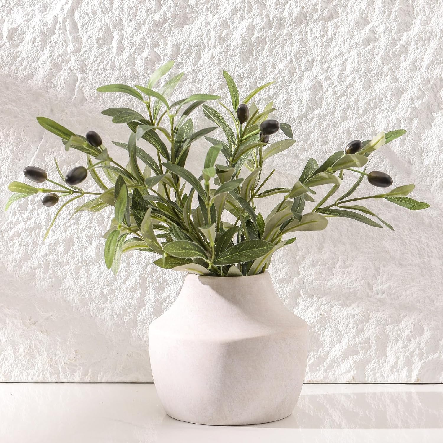 Ceramic Flower Vase / 5.3"h-antique / White / 5.3 Inch