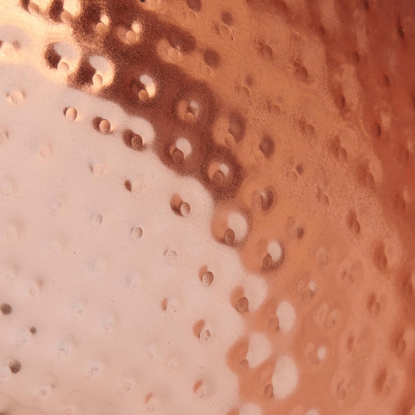 Round Hammered Metal Bowl / Copper Finish