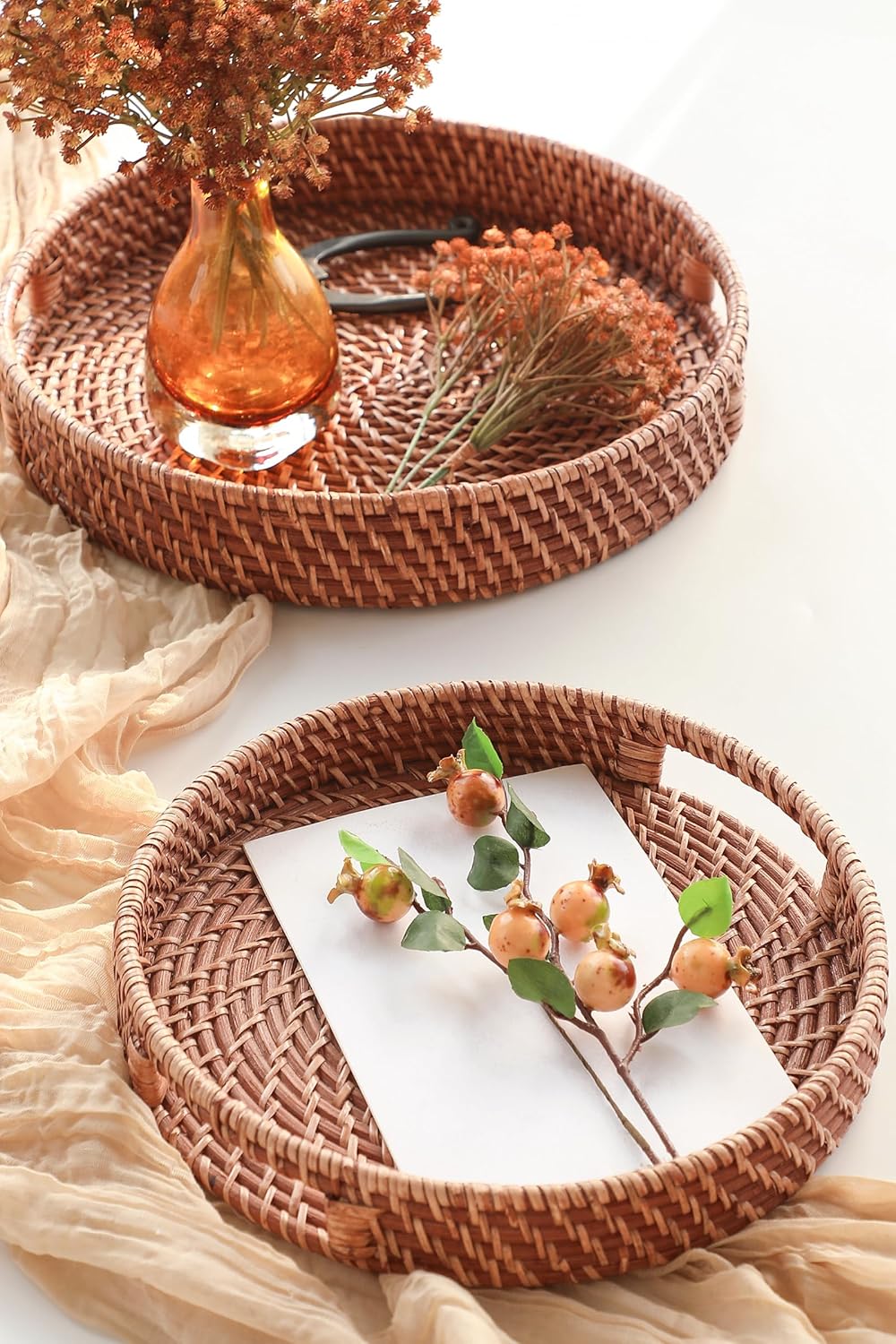 11.8" Hand-Woven Round Rattan Serving Tray Decorative Wicker Trays / Medium / Honey Brown