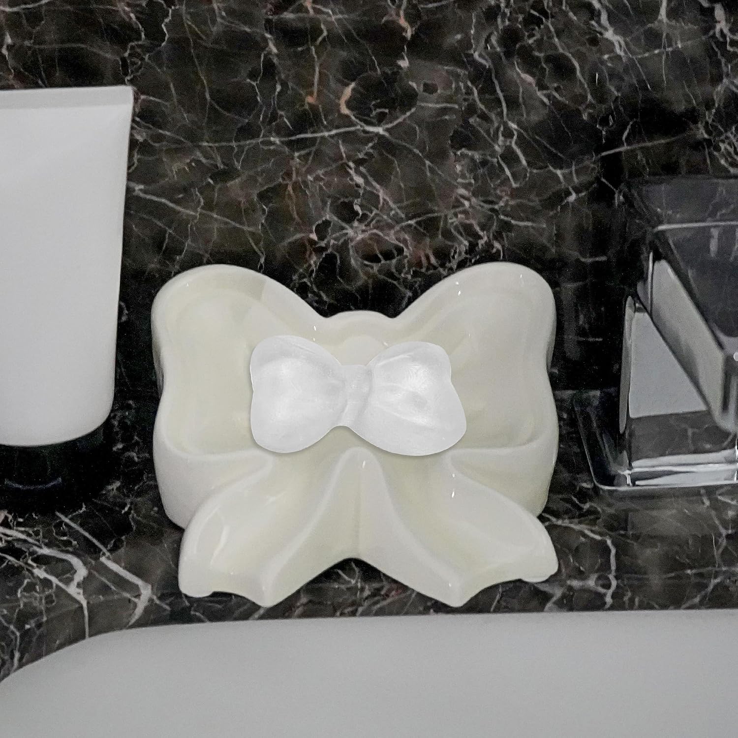 Ceramic Soaps Dish / White