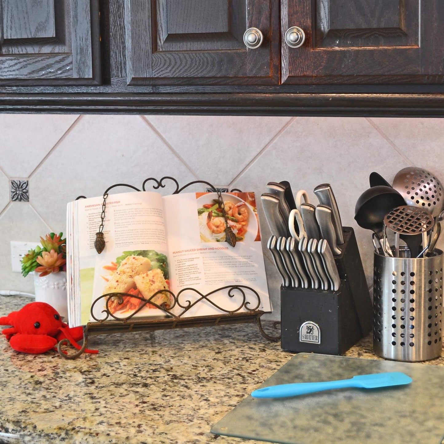 Antique Metal Kitchen Cookbook Display Stand, Recipe Book and iPad Holder, Cookery Book Easel with Weighted Chains for