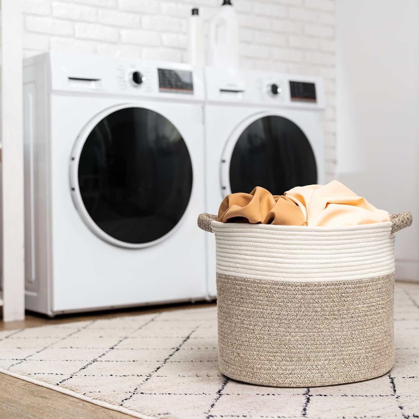 Blanket Basket / Pillows & Laundry / White/mixed Brown / 16 x 16 x 14