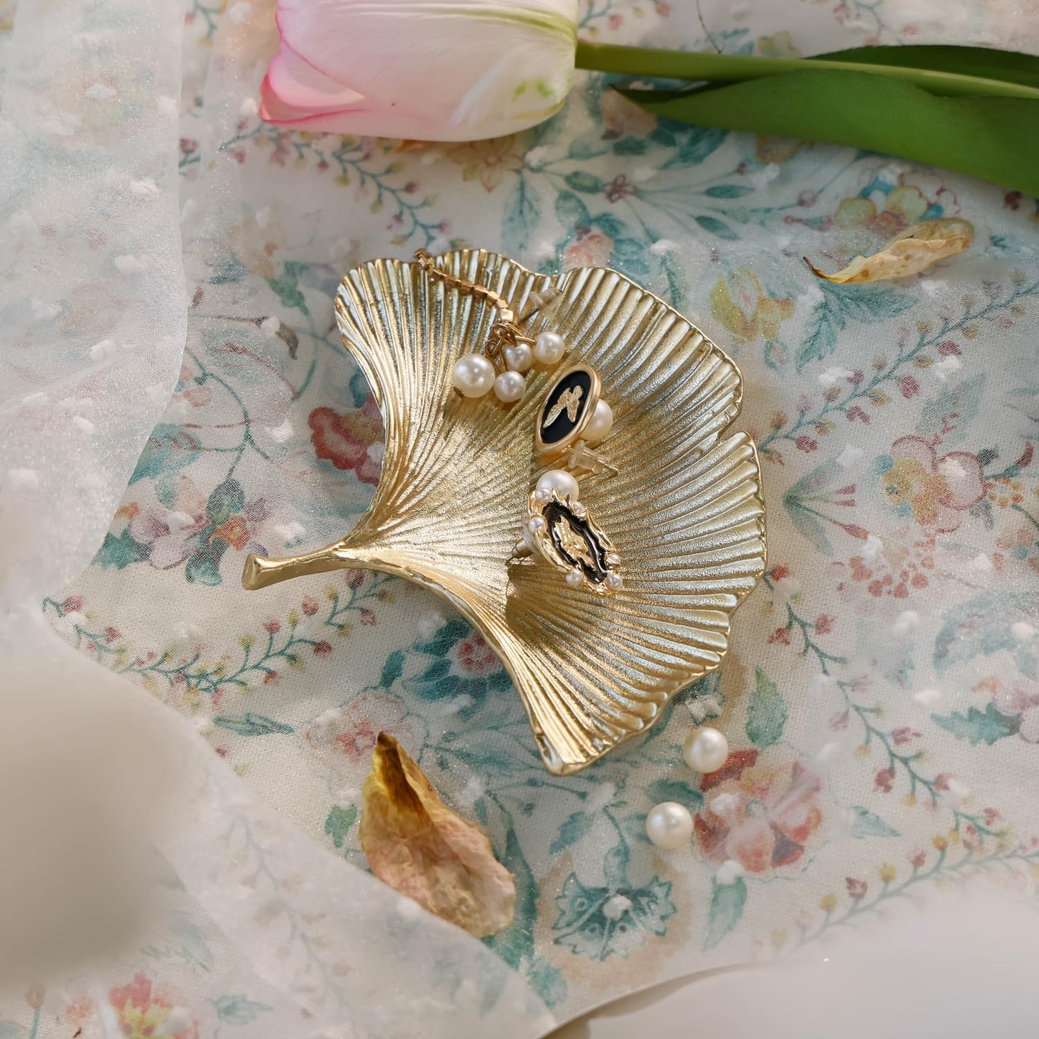 Jewelry Tray Ginkgo Leaf Trinket Dish Vintage Ring Holder Bowl for Bracelet Earring Necklace / Gold