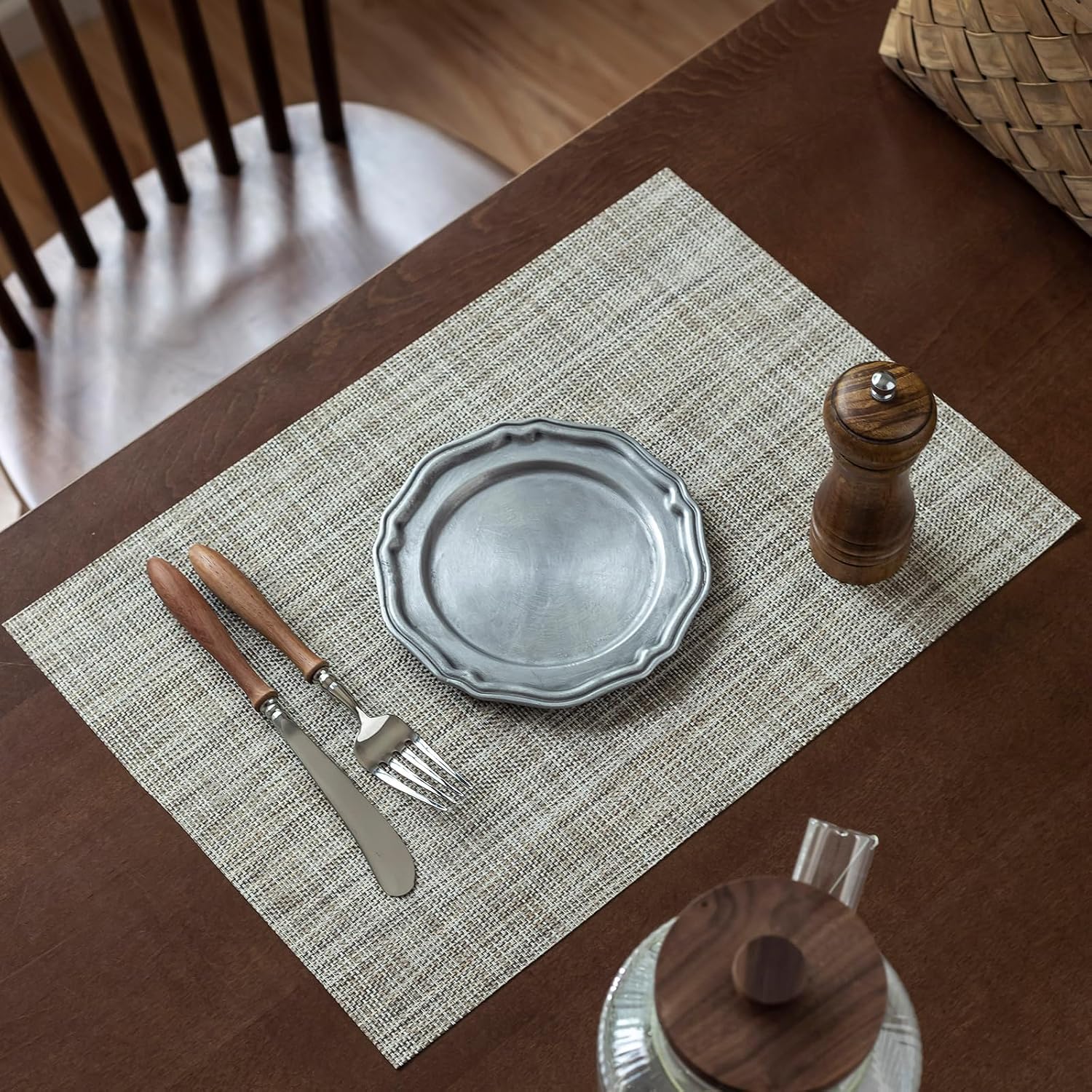 LEXMORE PlaceMats Set of 12 Vinyl/Plastic Woven Place Mats for Kitchen Table Indoor/Outdoor Washable PlaceMat Wipeable