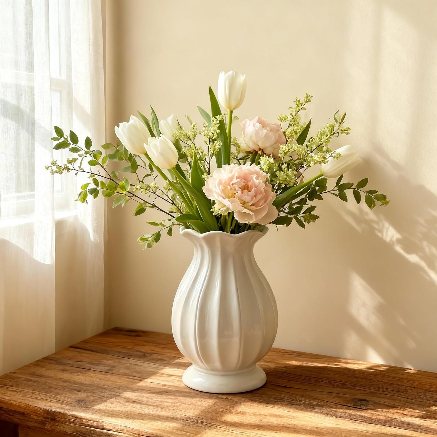 White Ceramic Vase / White-1