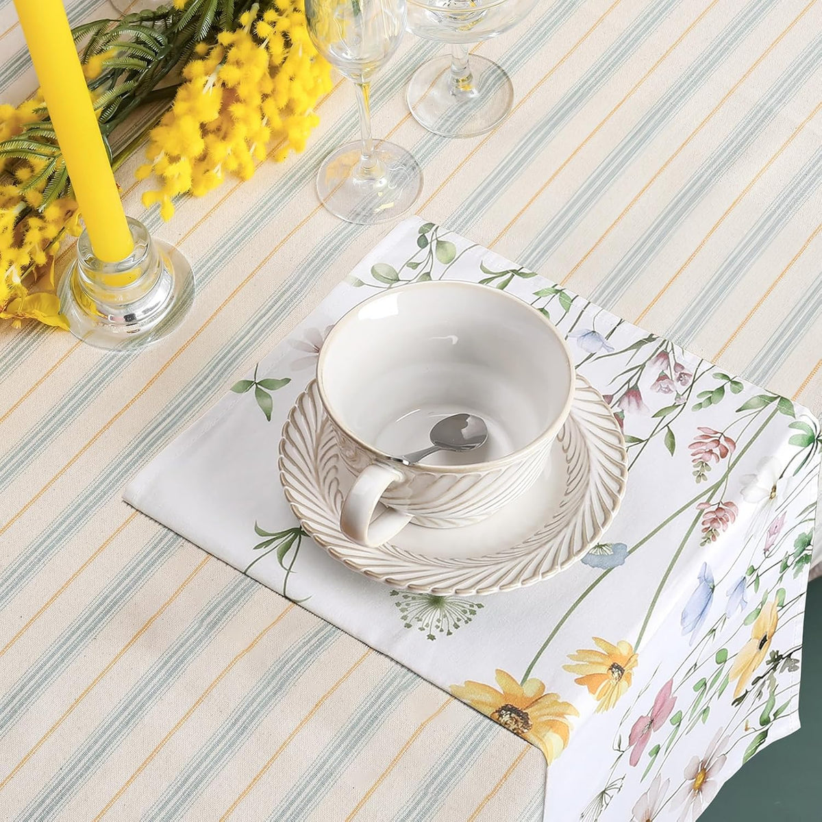 Floral Butterfly Cotton Cloth Napkins, 18×18 in, Set of 12 | Washable Soft Cotton Dinner Napkins with Flower and