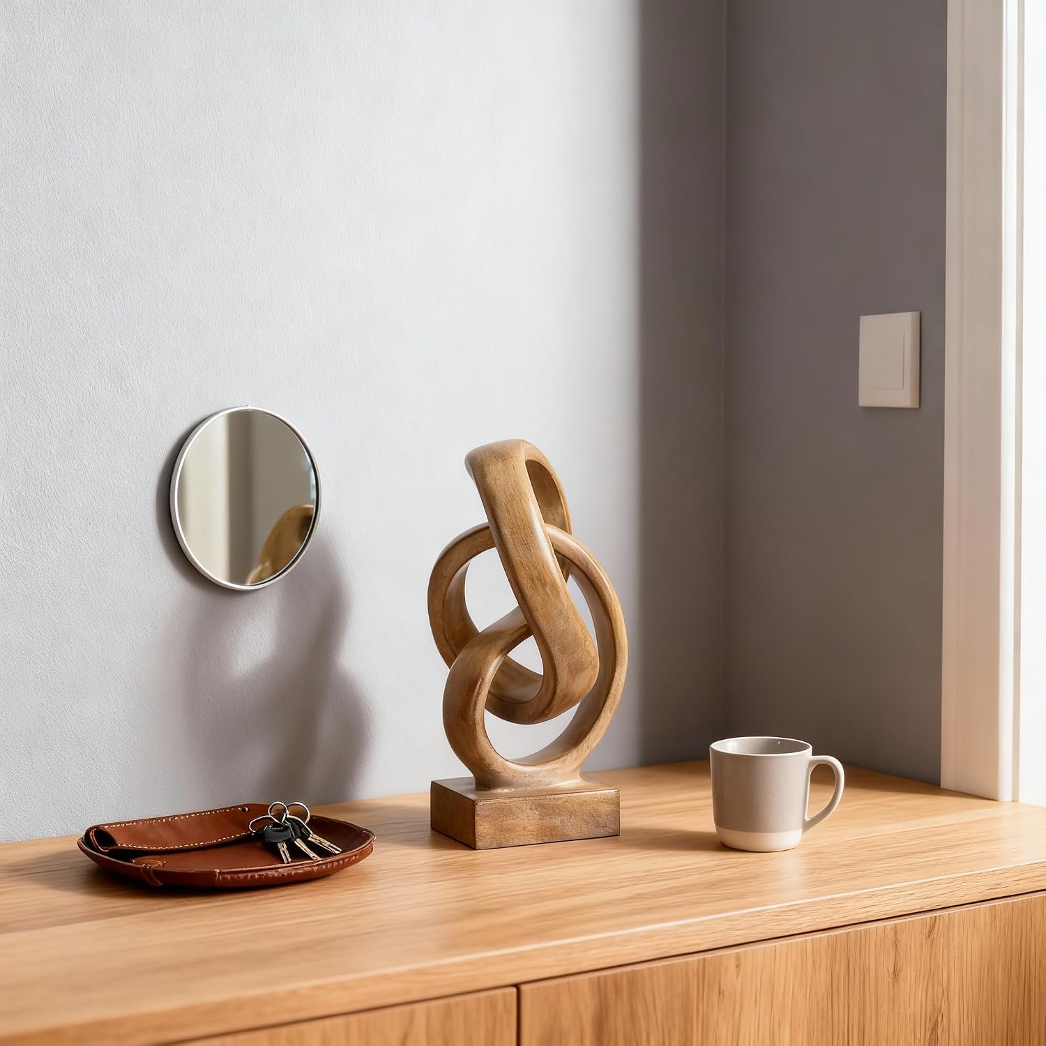 geometric decorative statue / Original