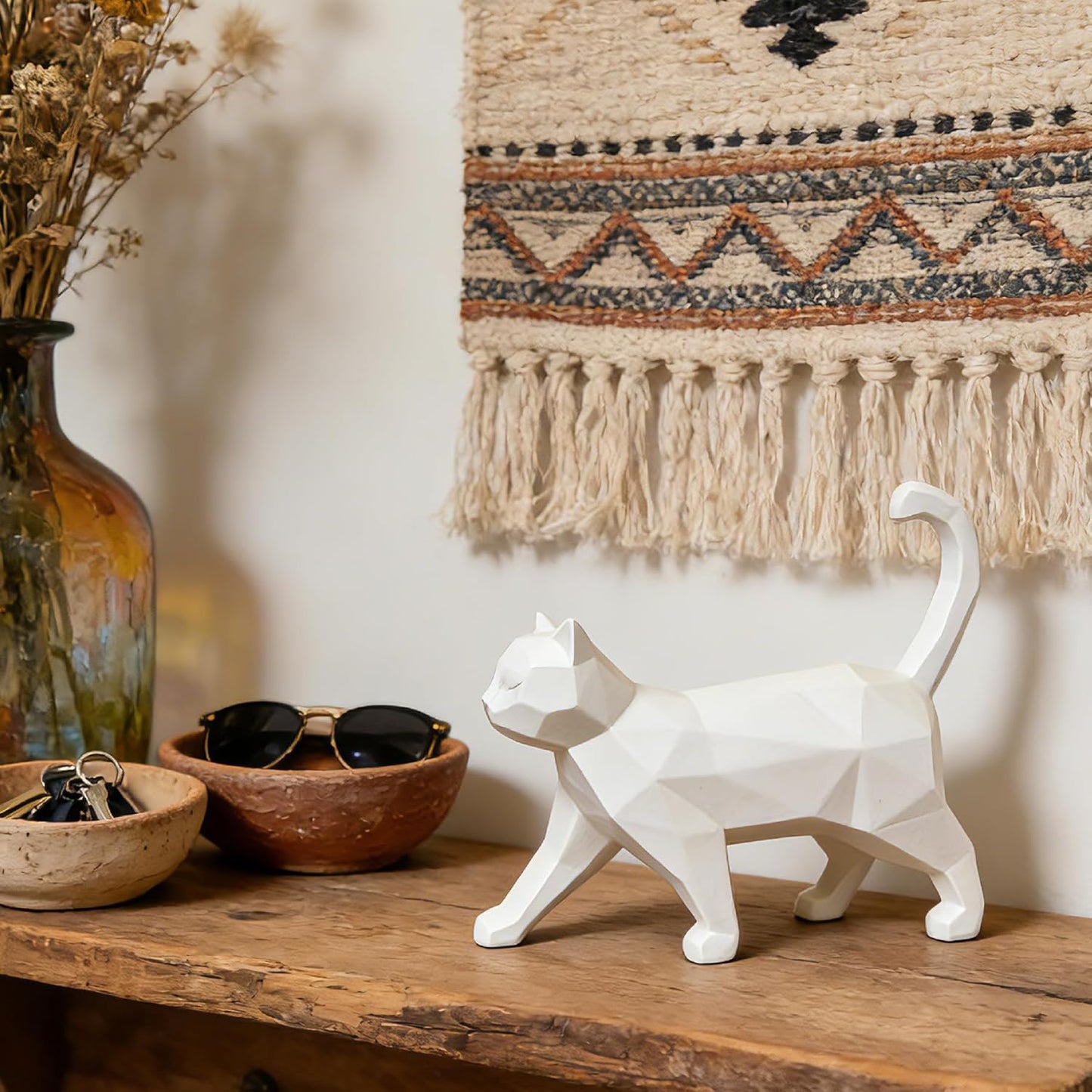 Geometric Knick Knacks Statue / Cat