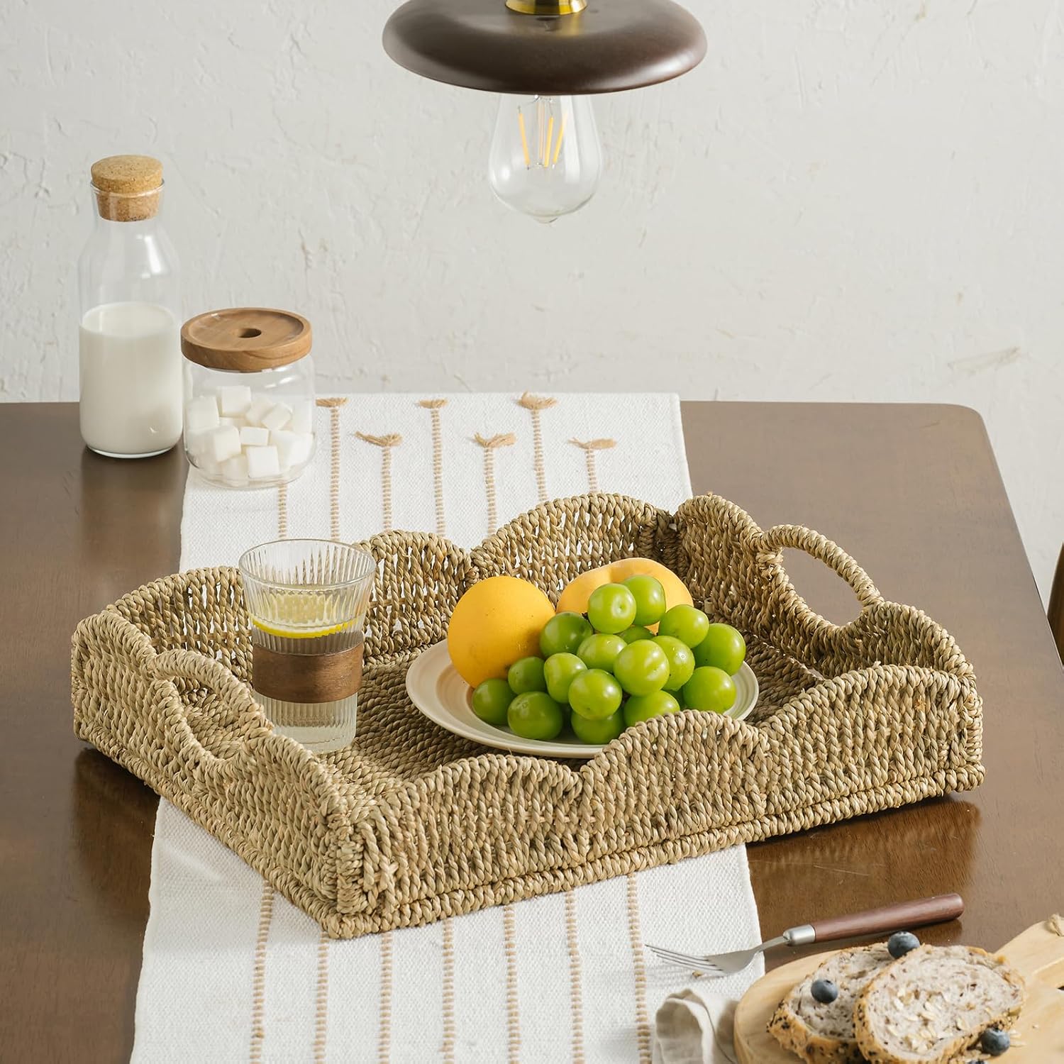 Wicker Tray / Handwoven Woven Tray / 17.3 x 13.4 x 3.6 / Seagrass-scalloped