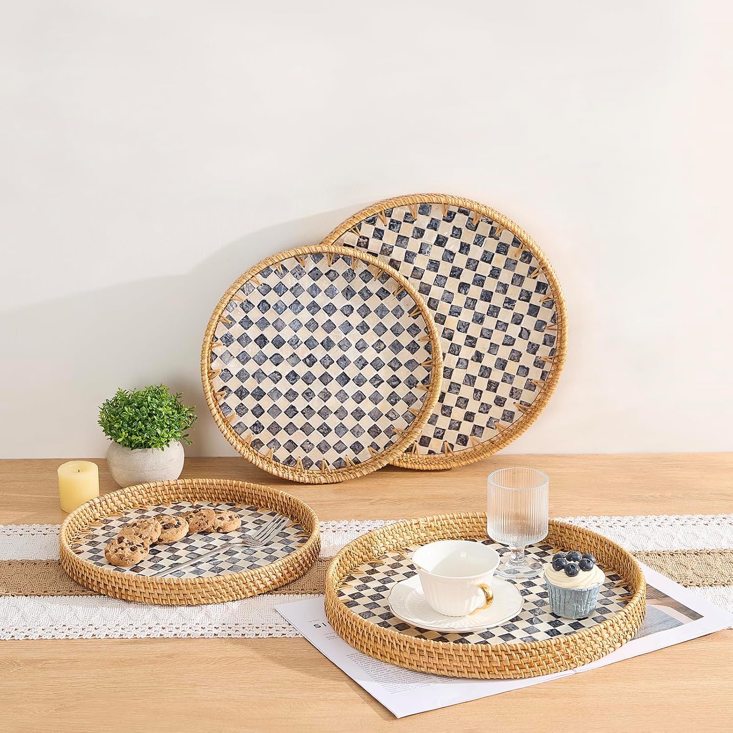 Round Rattan Tray / Checkerboard / 13.5