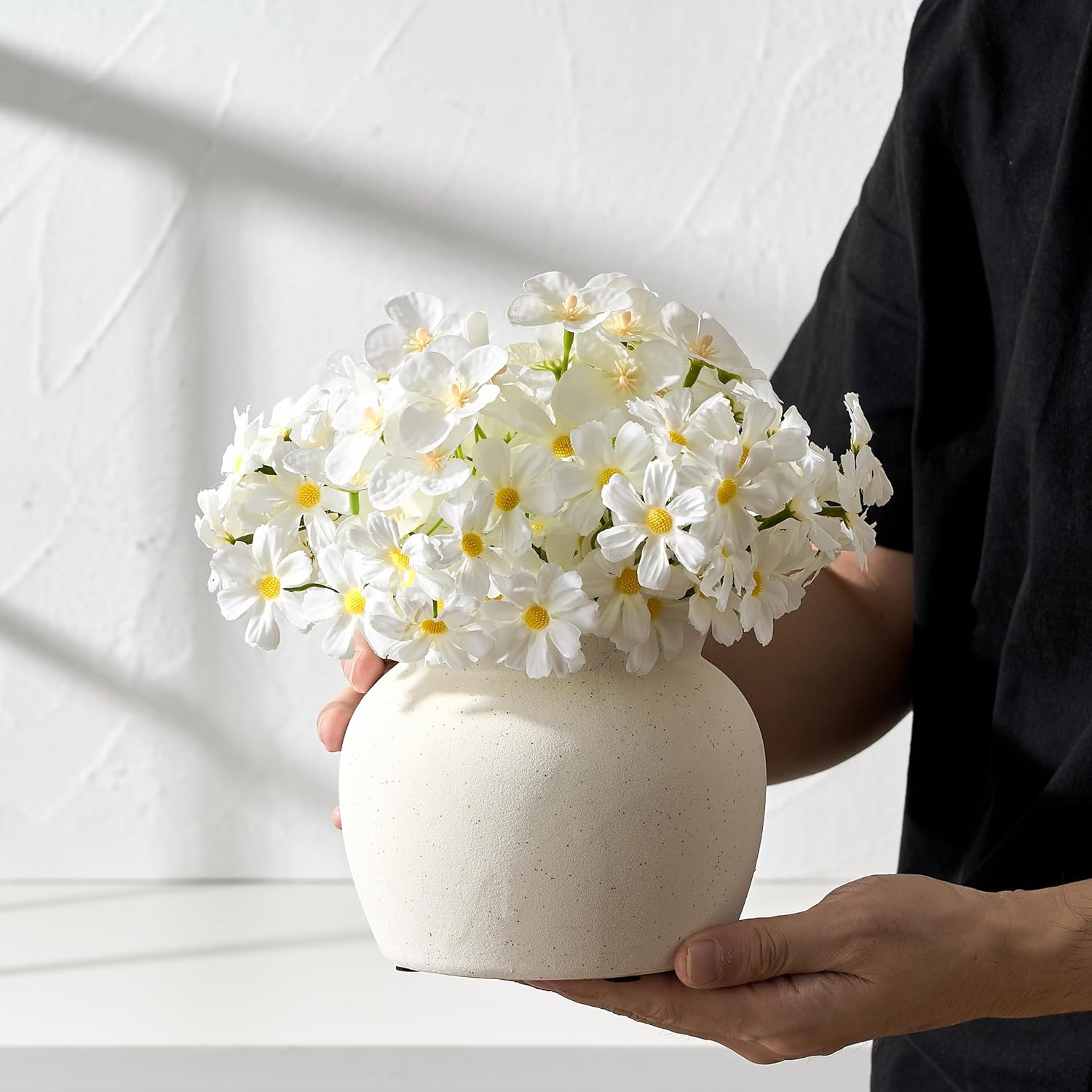 Ceramic Flower Vase / 18967-white / 4.8 Inch