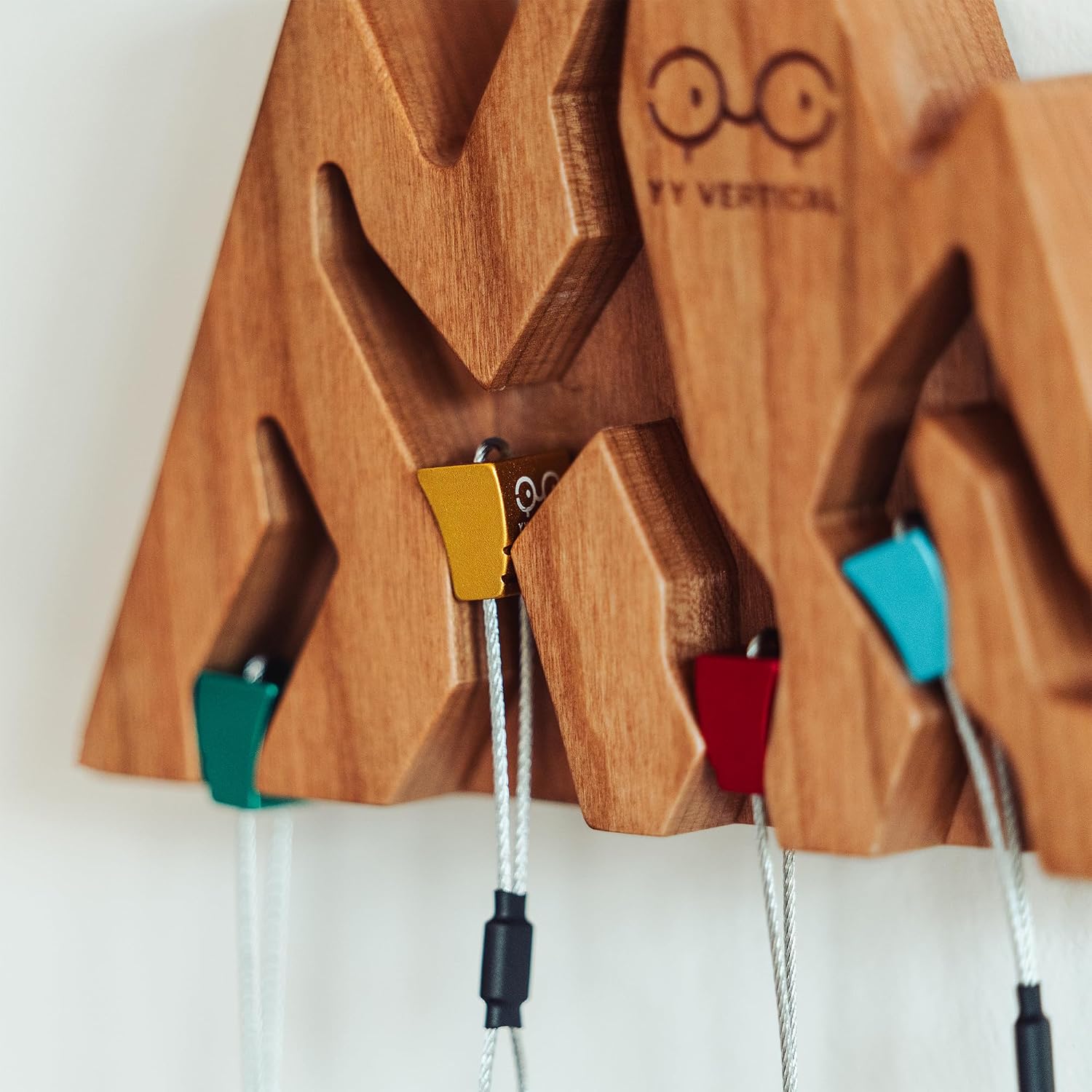 Mountain Decor Keyholder in Wood Wall Decor Gifts for Mountain Climbers 4 Key Rings / Cherry Wood