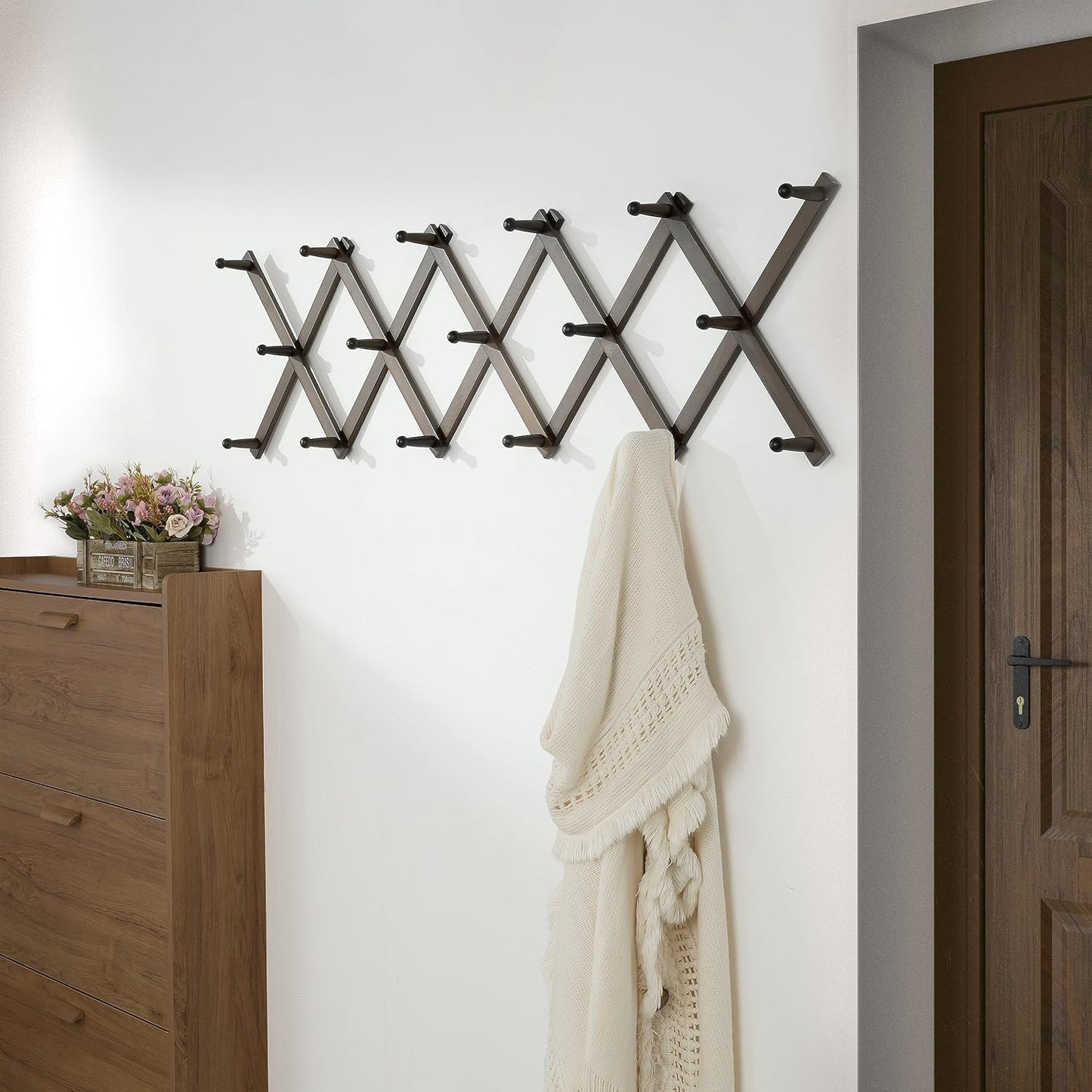 Accordion Wall Hanger: 16'' High Wooden Wall Expandable Coat Rack,Hat Rack Holder,Accordion Hook for Baseball
